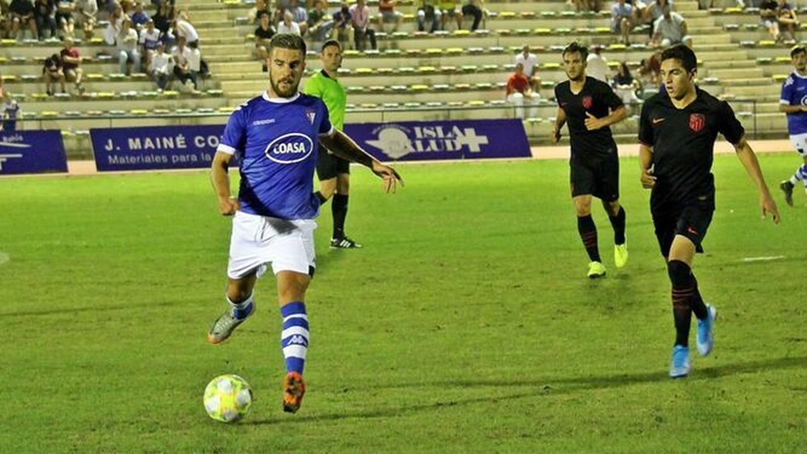 El algecireño Francis Ferrón, a la izquierda de la foto, decisivo en el triunfo isleño
