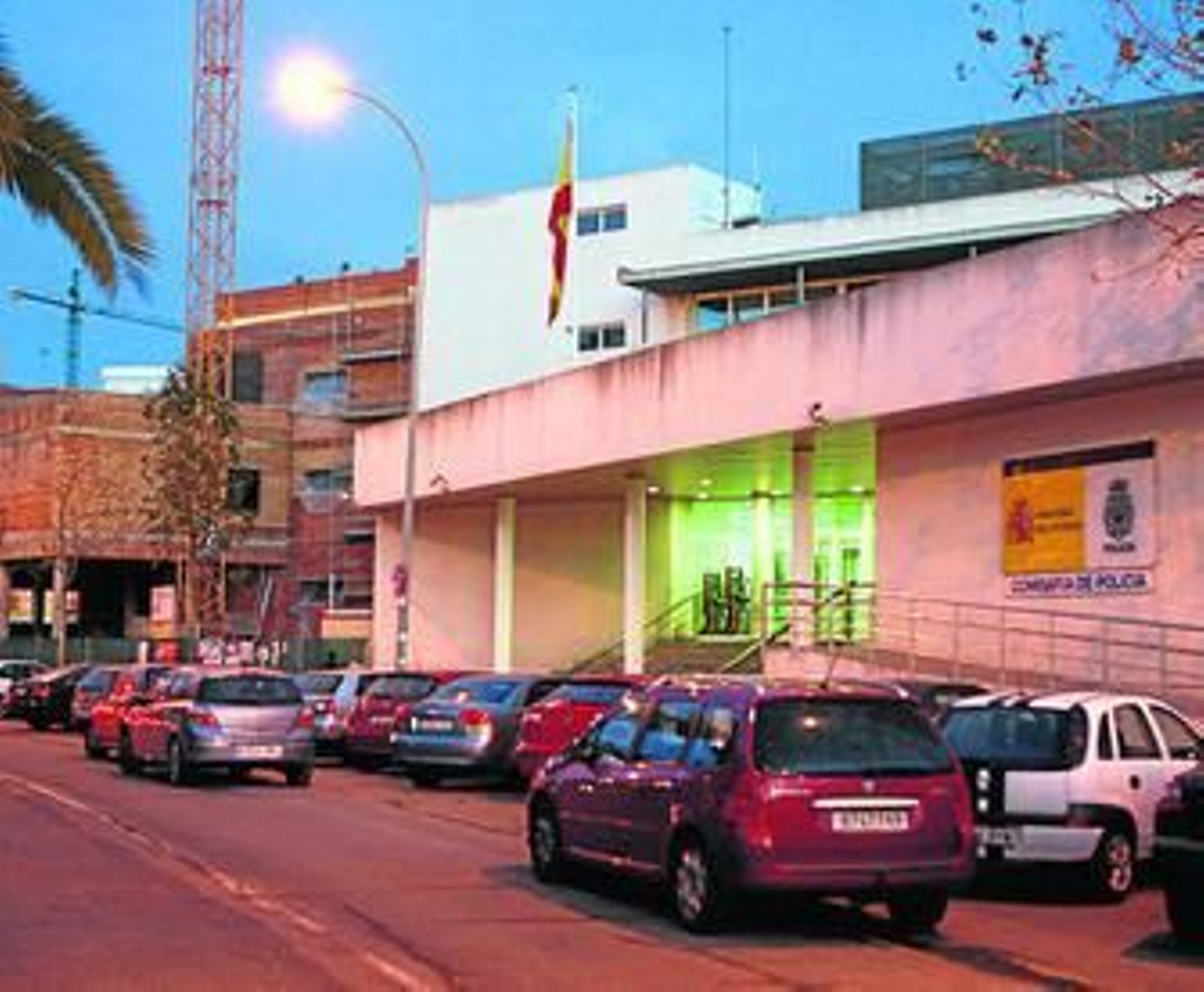 Vista general del edificio de la Comisaría Provincial del Cuerpo Nacional de Policía, ayer. Vista general del edificio de la Comisaría Provincial del Cuerpo Nacional de Policía, ayer.