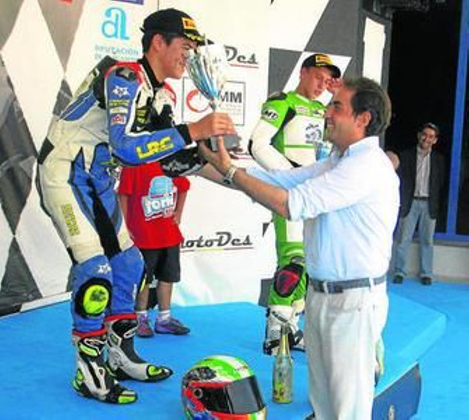Triplete conileño en Jerez
