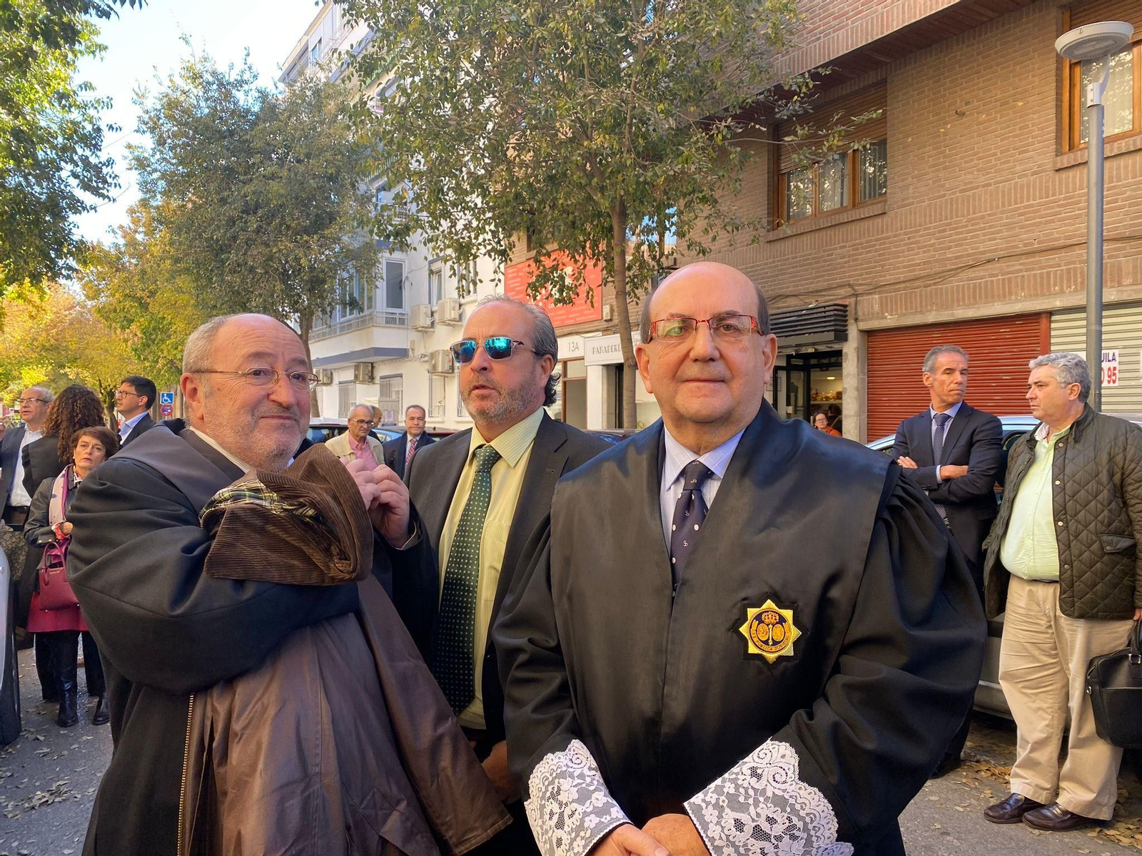 Concentración de profesionales de la justicia.