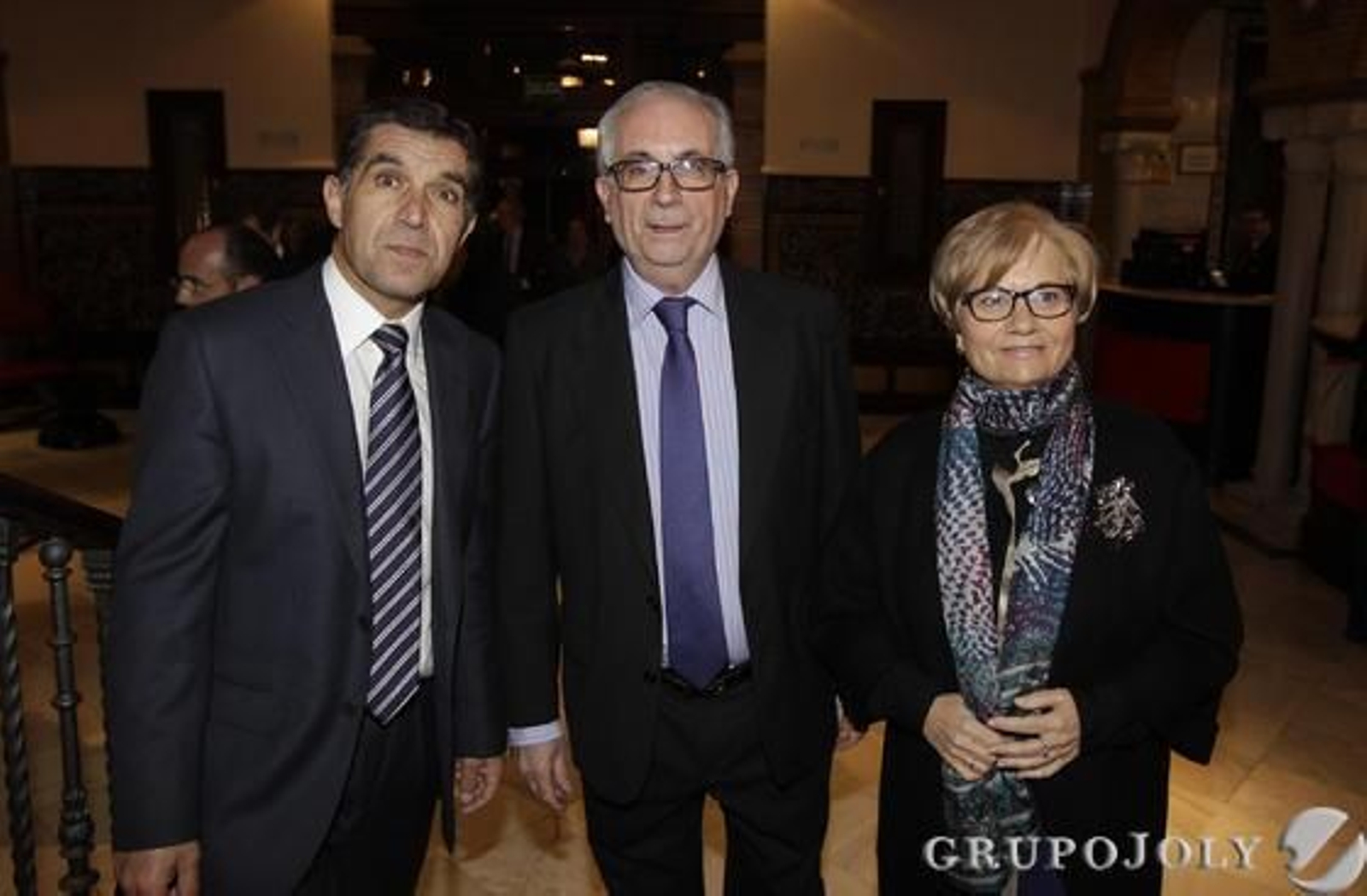 Lorenzo del Río con José Aguilar, director de Opinión del Grupo Joly, y Mimi Caro. / Reportaje gráfico: Antonio Pizarro, Juan Carlos Muñoz y Juan Carlos Vázquez