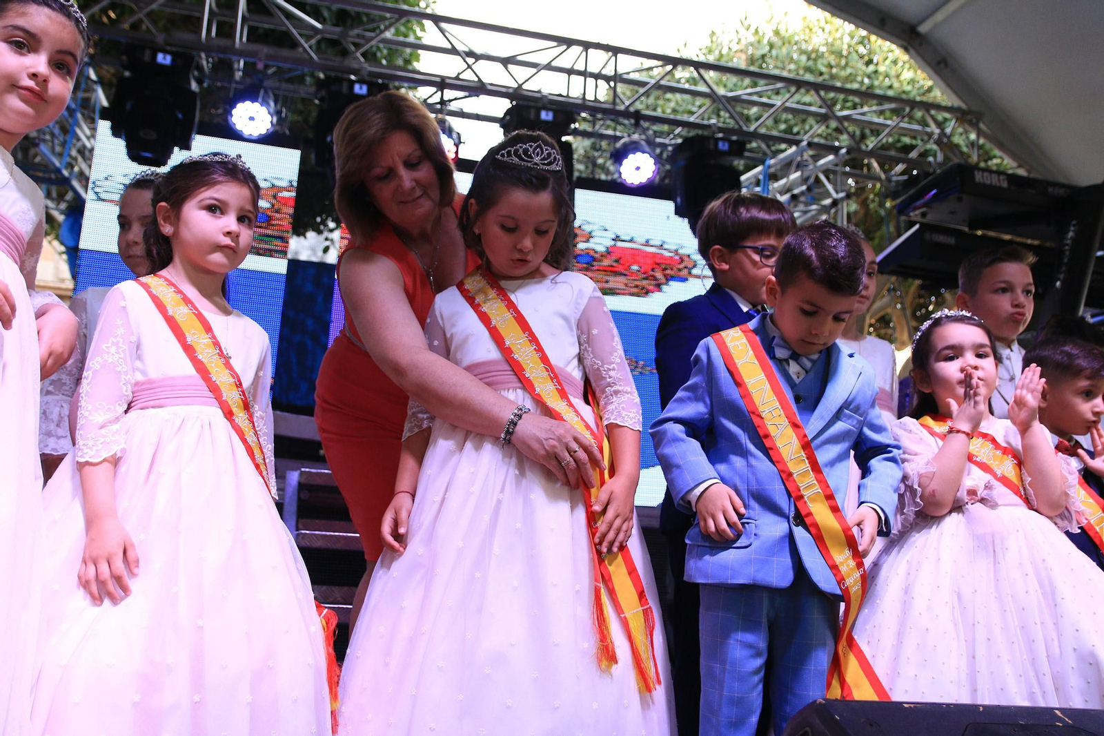 Pregón y coronación de reinas y damas de honor en las fiestas de Canjáyar