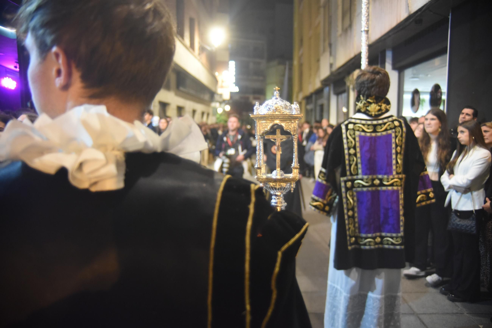 La procesión de la Buena Muerte en la Madrugada de Córdoba, en imágenes