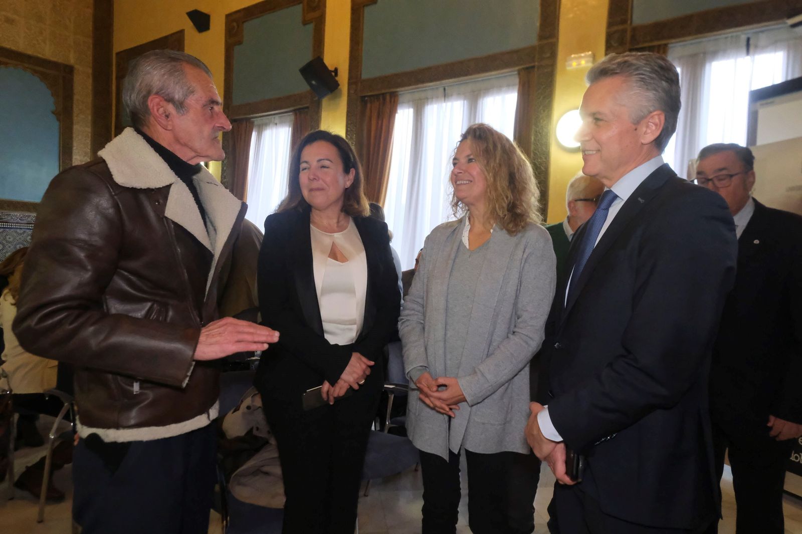 El recimiento a 11 alumnos de Las Palmeras en la Universidad de Córdoba, en imágenes