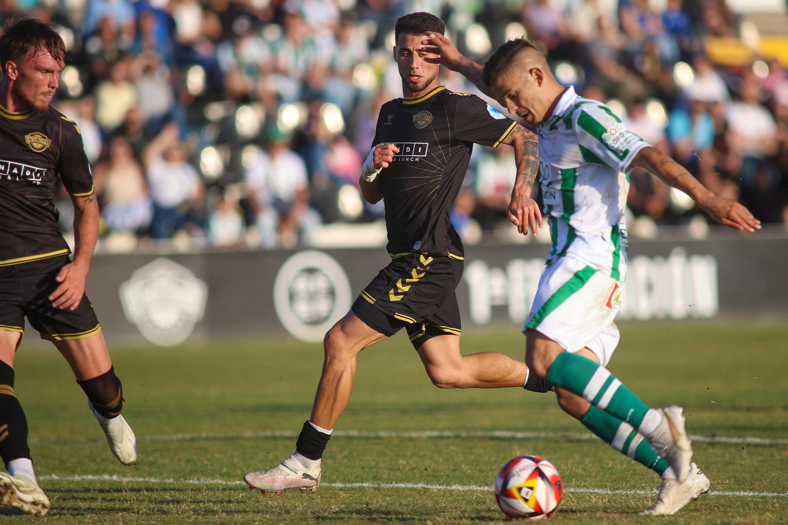 Las mejores fotos del Intercity - Córdoba CF en el Antonio Solana de Alicante