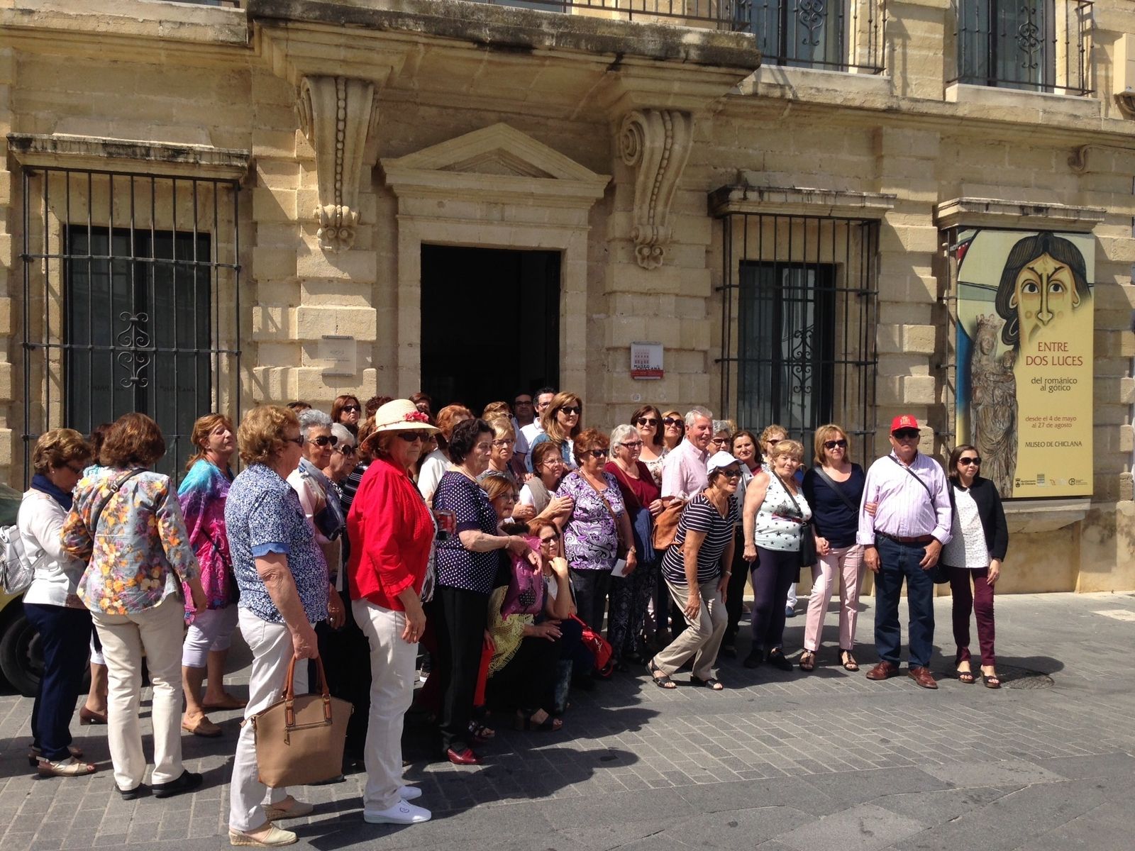 Integrantes del grupo que visitó ayer la ciudad procedentes de Coria del Río.