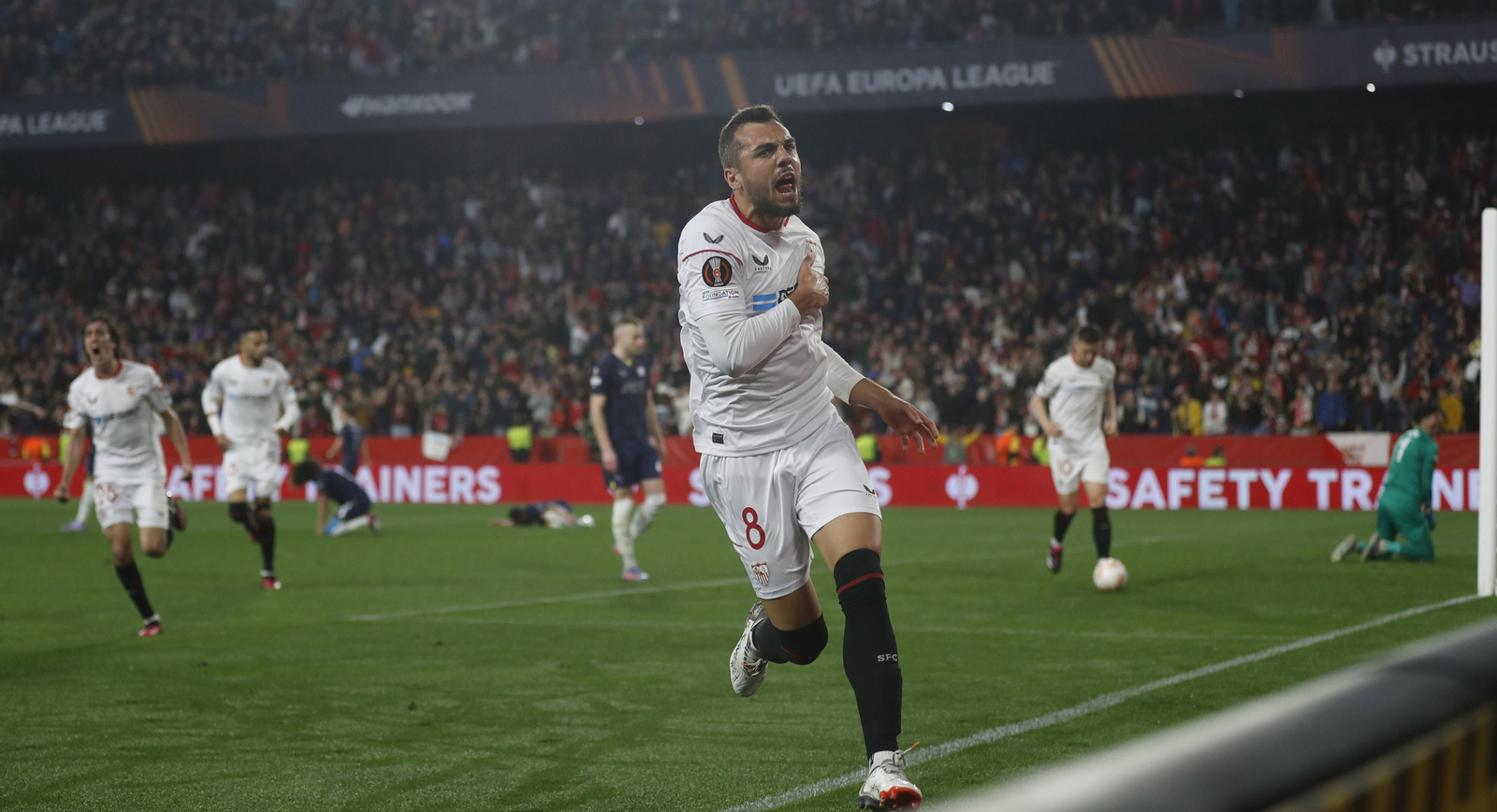 Las imágenes del Sevilla - Fenerbahçe