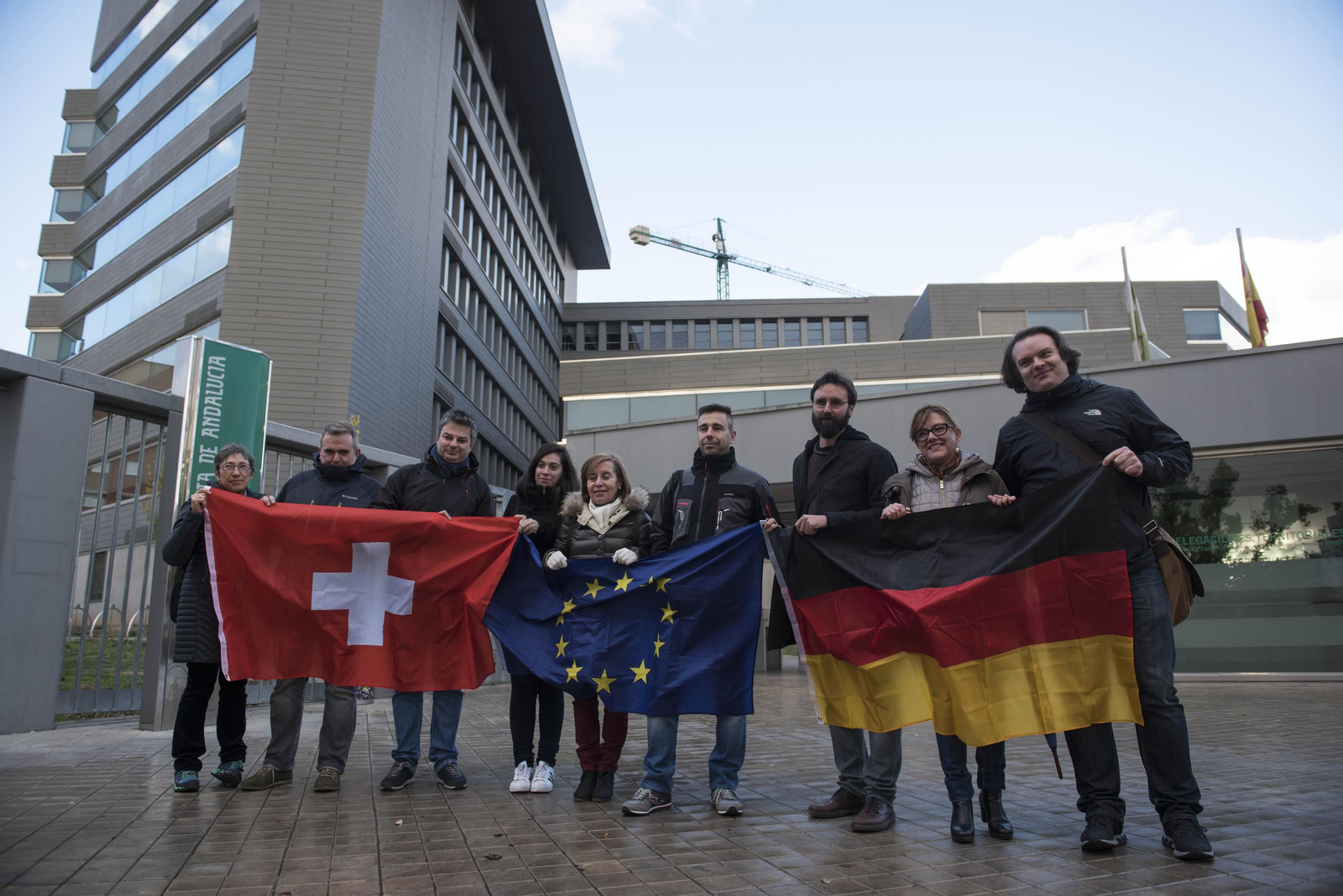 Los alumnos mantienen sus reivindicaciones y no asistirán a clase hasta tener un centro "en condiciones".