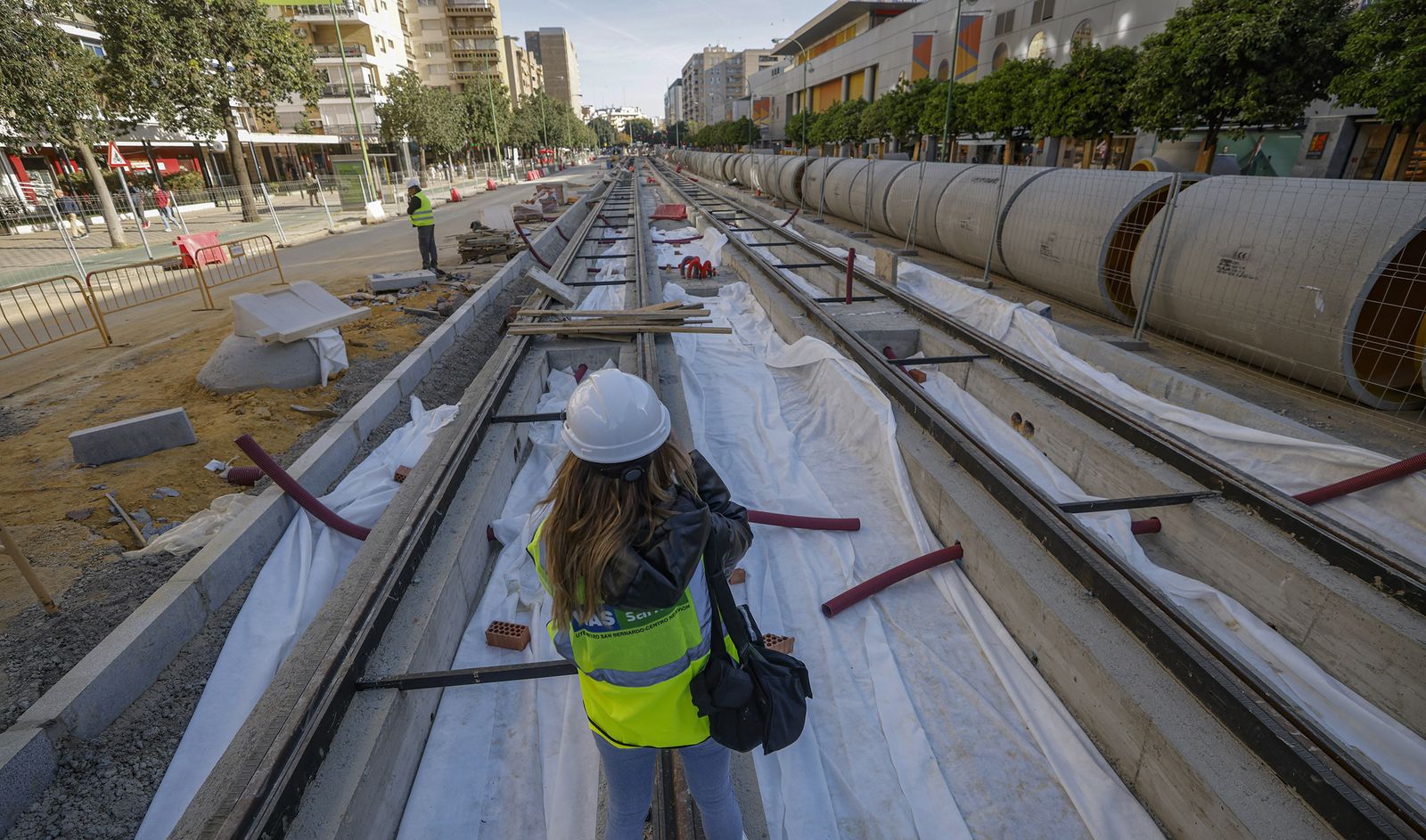 La visita a las obras de ampliación del Metrocentro, en imágenes