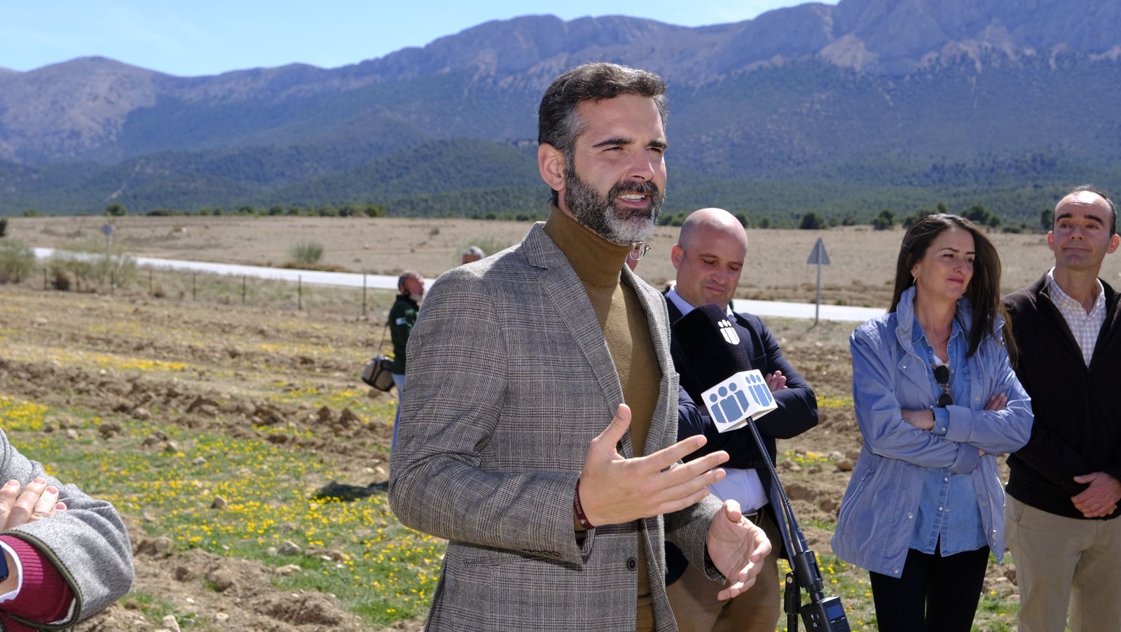 Cajamar pone 'la primera planta' para la reforestación de Sierra María-Los Vélez