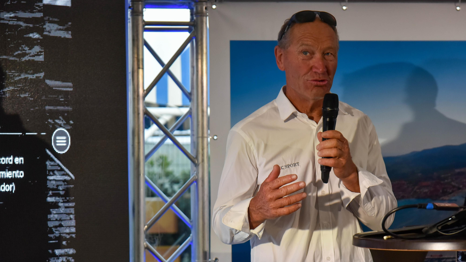 Las fotos del maxitrimaran y la presentación del puerto seco de Antequera