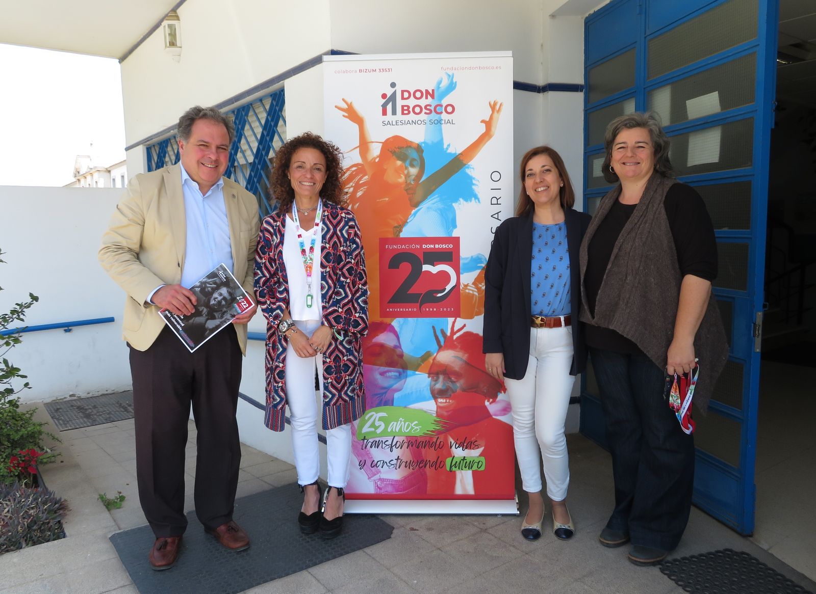 Representantes institucionales y de la Fundación Don Bosco de Huelva.