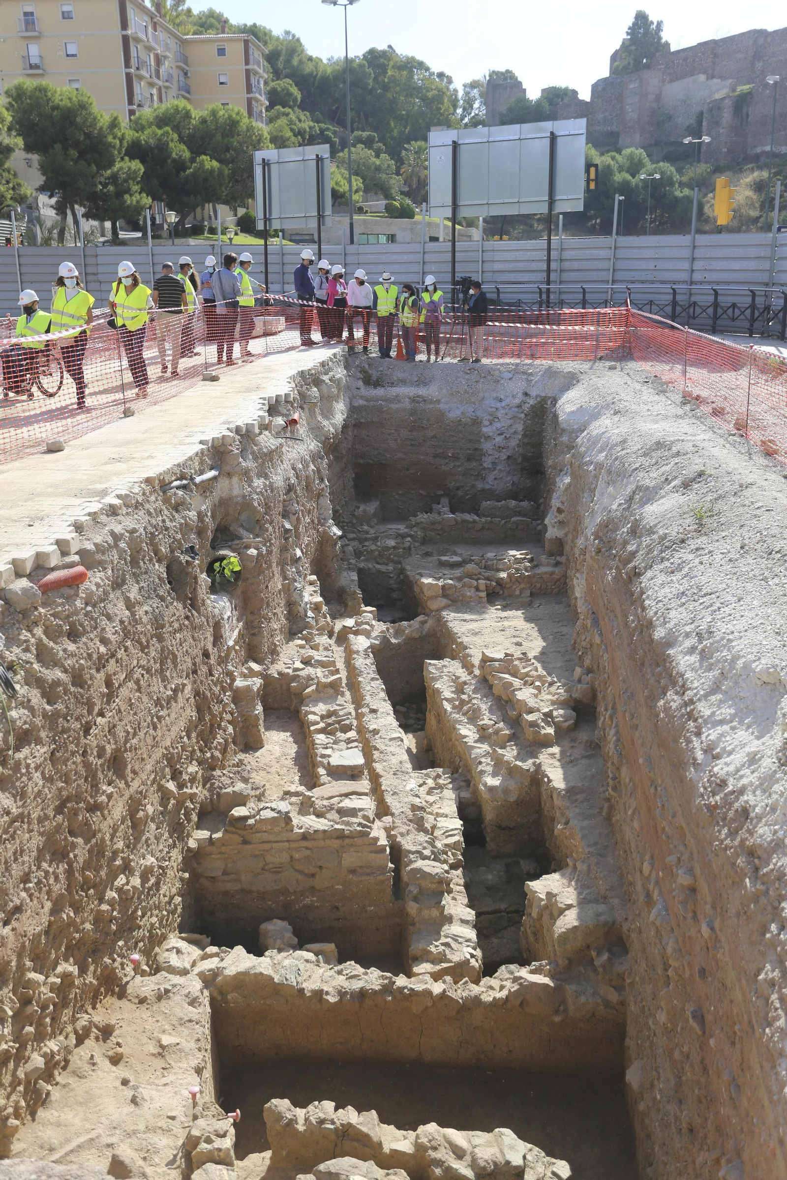 Restos de enterramientos romanos en la parcela del Astoria.