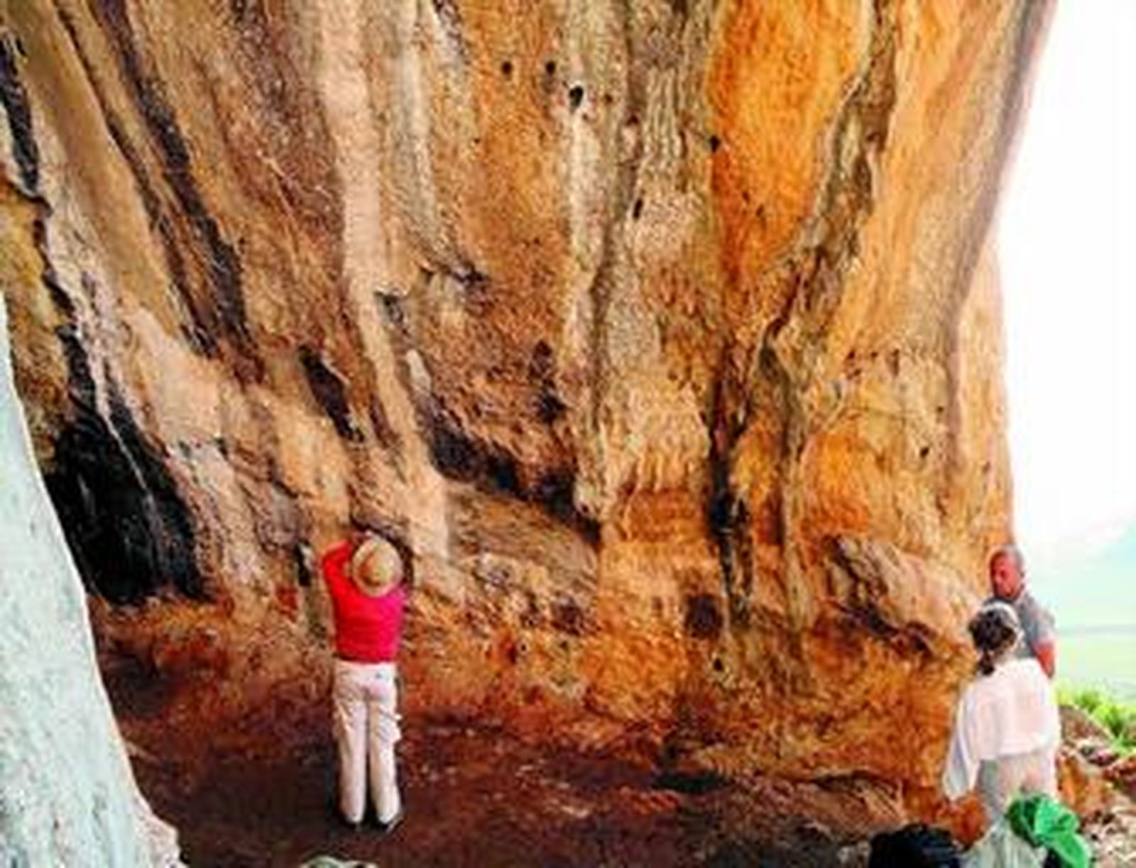 Monolito de piedras blancas, también encontrado junto a la Peña.