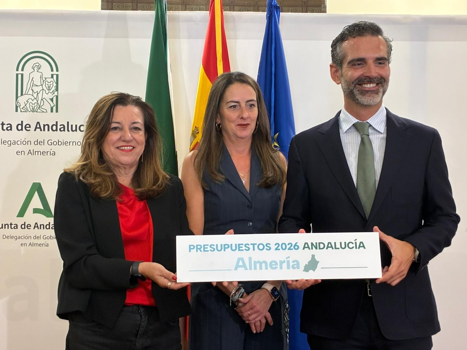 Castillo, Martín y Fernández-Pacheco han presentado los presupuestos.