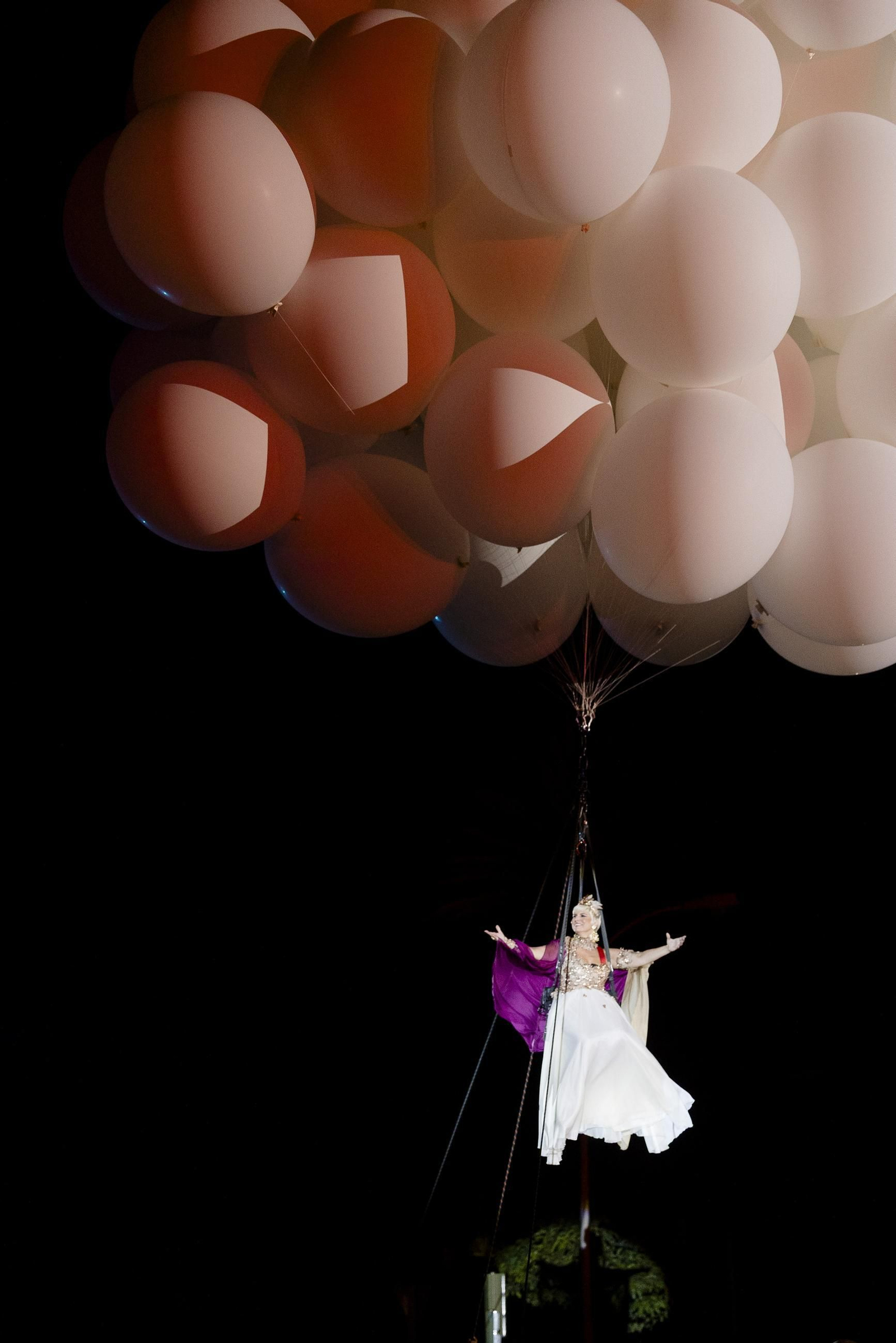 Las imágenes de "Foedus, Gaditanorum", el espectáculo de clausura del festival Cádiz Romana en las Puertas de Tierra