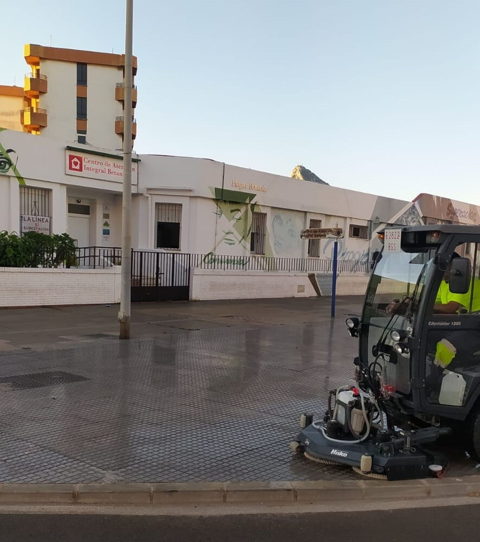 Desinfección junto a Hogar Betania.