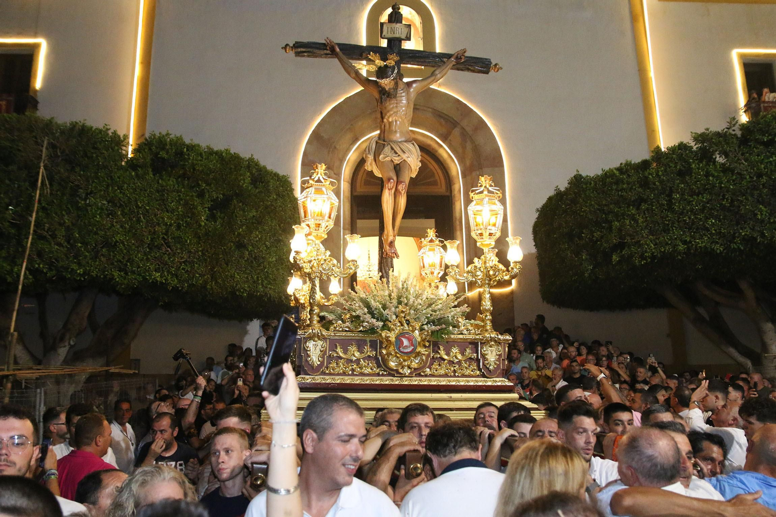 Las imágenes del Cristo de la Luz de Dalías