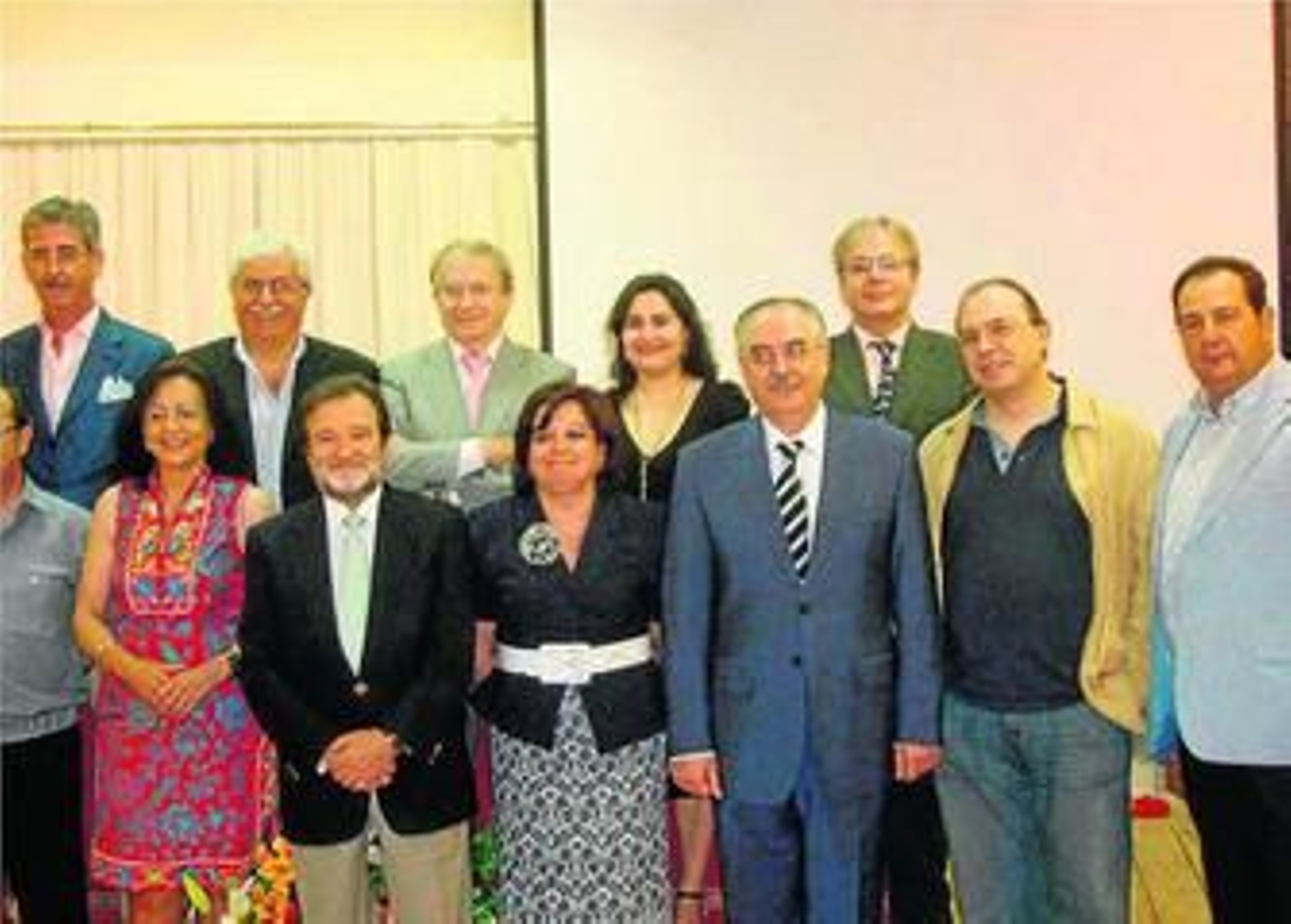 1. Un acto del Ateneo de Granada.  2. La presidenta del Ateneo de Priego, Consuelo Aguayo Ruiz, con la junta directiva. 2. Belén Rico, vicepresidenta del Ateneo de Granada. 3. Emilia Pardo Bazán. /Rpo. Gráfico: José Luis Delgado