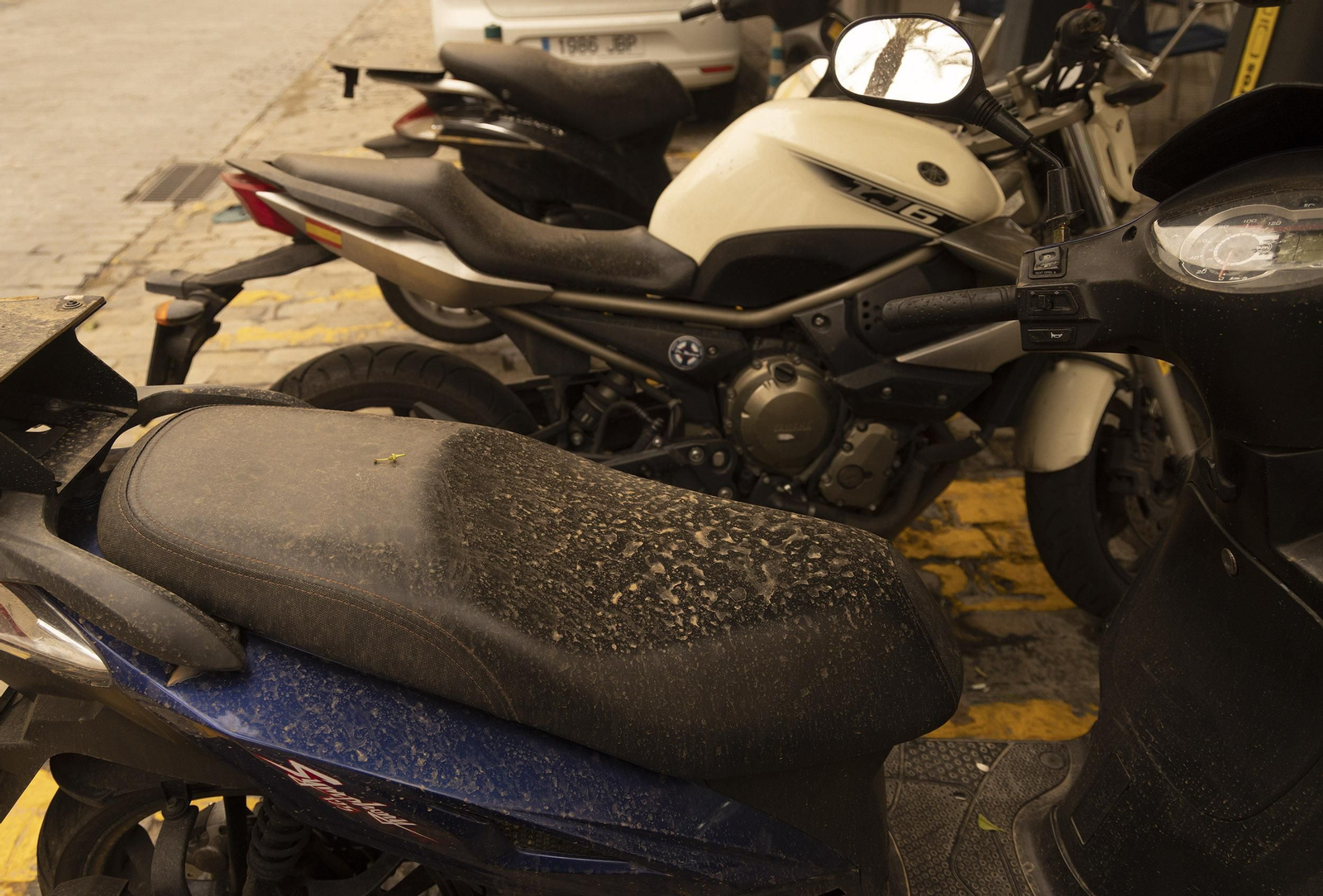 Las imágenes de Sevilla cubierta de calima y polvo en suspensión