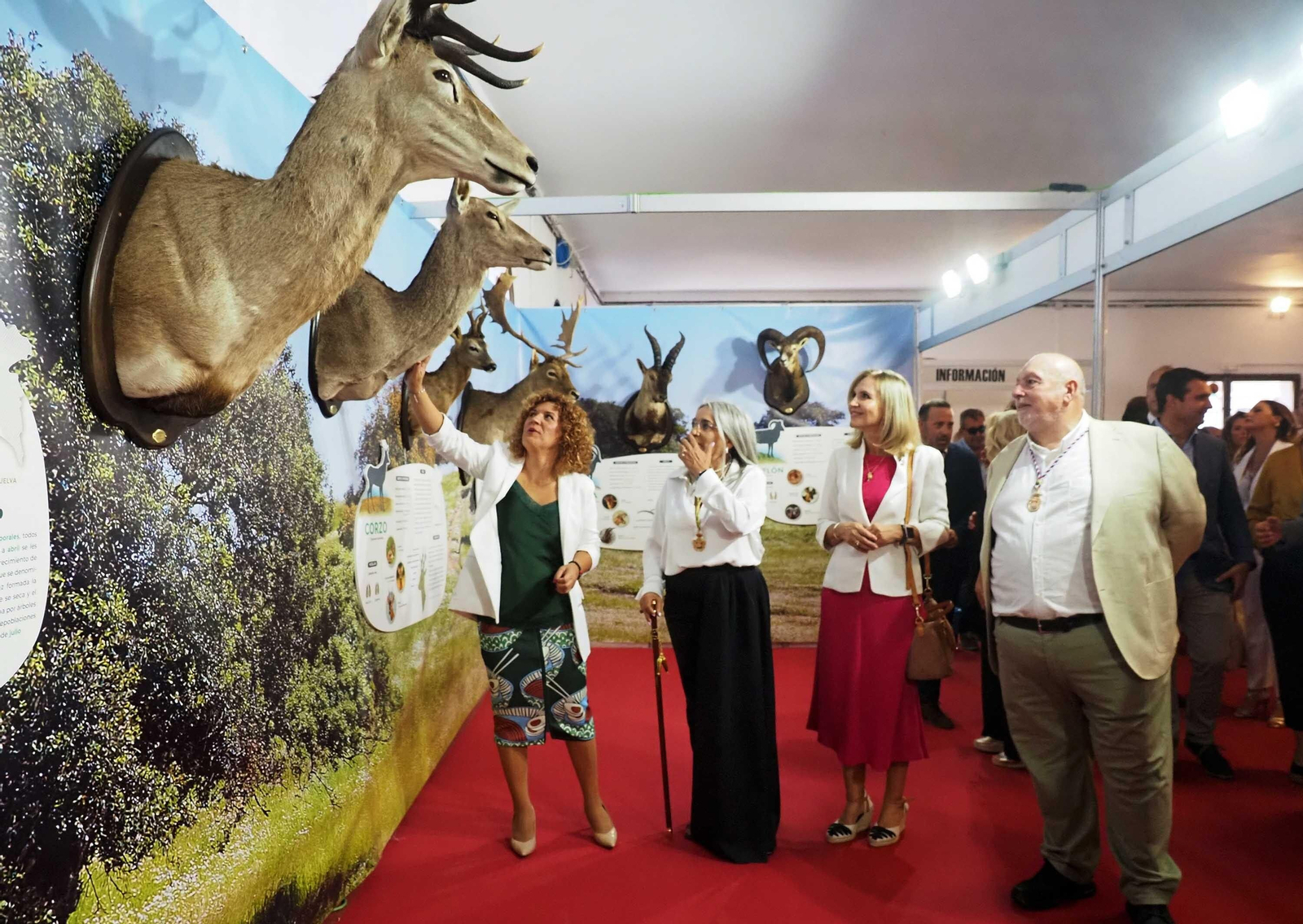 Imágenes del inicio de la Feria de Octubre en Cartaya