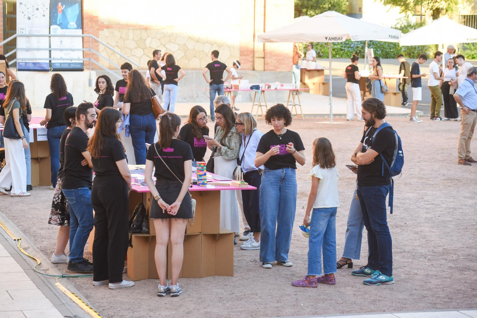 Las mejores fotos de la Feria de los Ingenios, el cierre de la Noche de los Investigadores en Córdoba