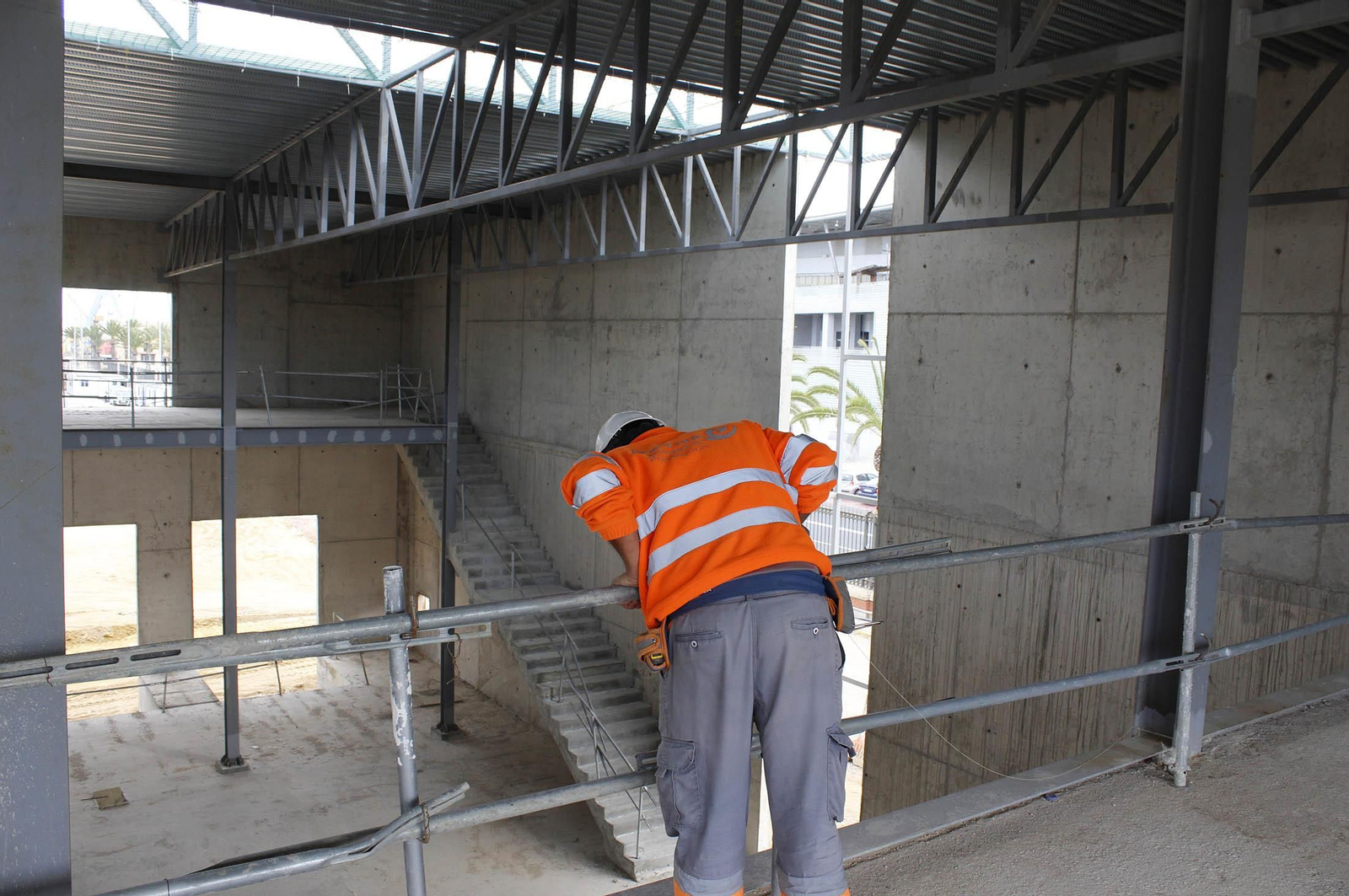 Las obras del edificio de la lonja pesquera, en imágenes