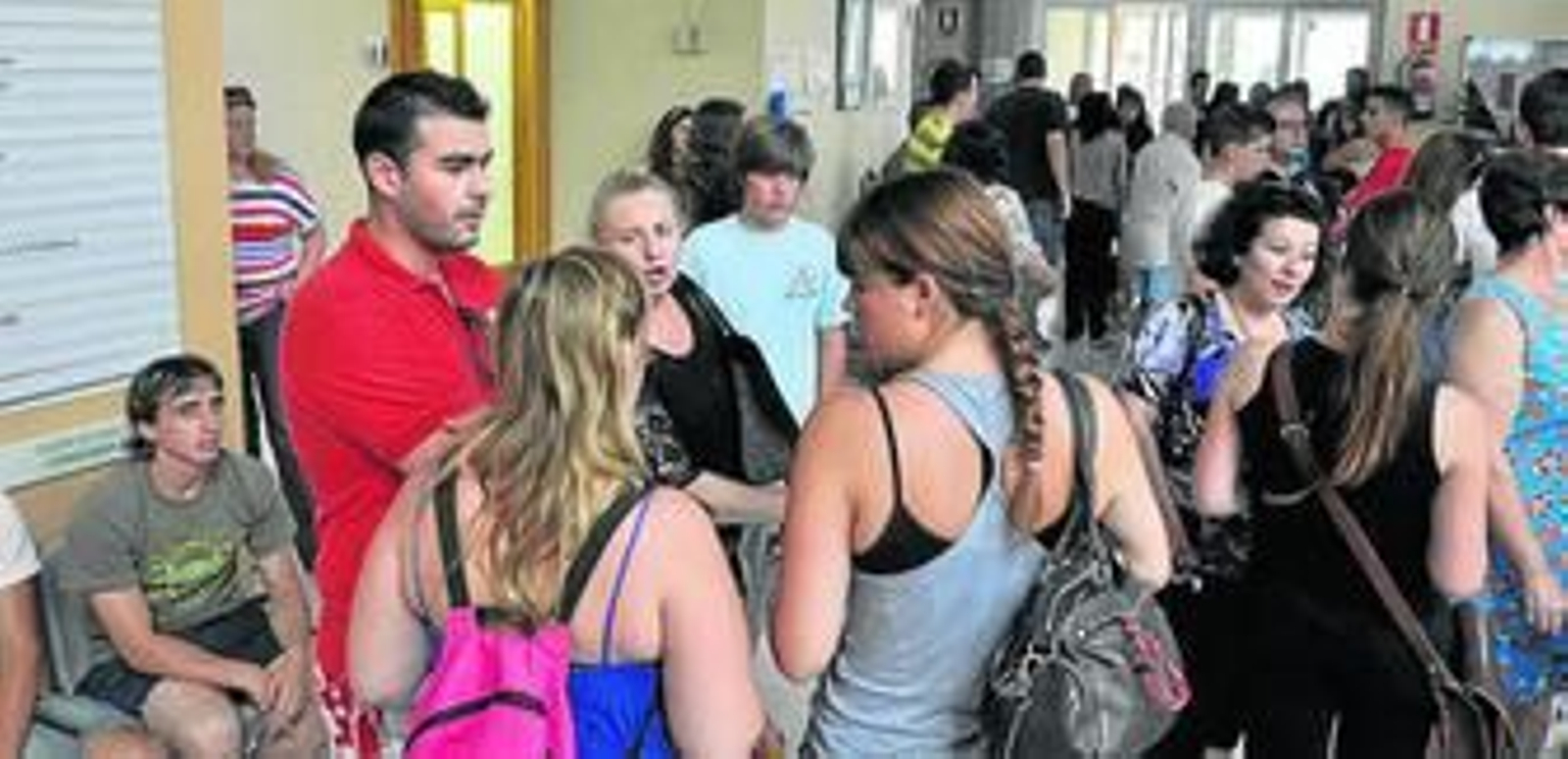 El SAS vacunará a 4.000 jóvenes de meningitis C y descarta más casos