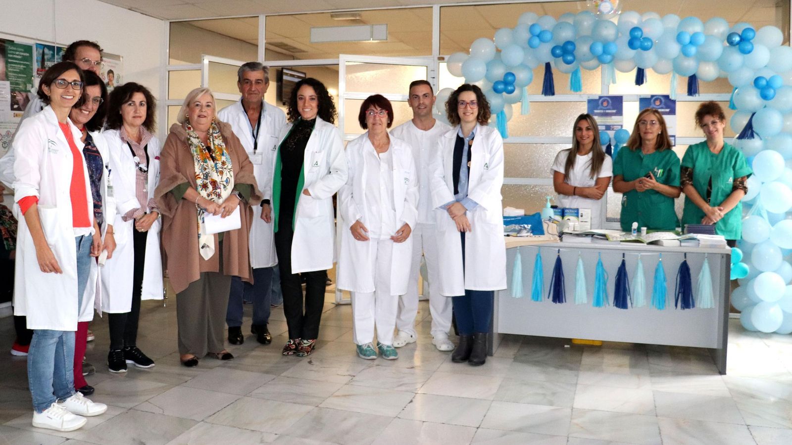Asistentes al binomio ‘Diabetes y Bienestar’ en el Hospital Juan Ramón Jiménez.