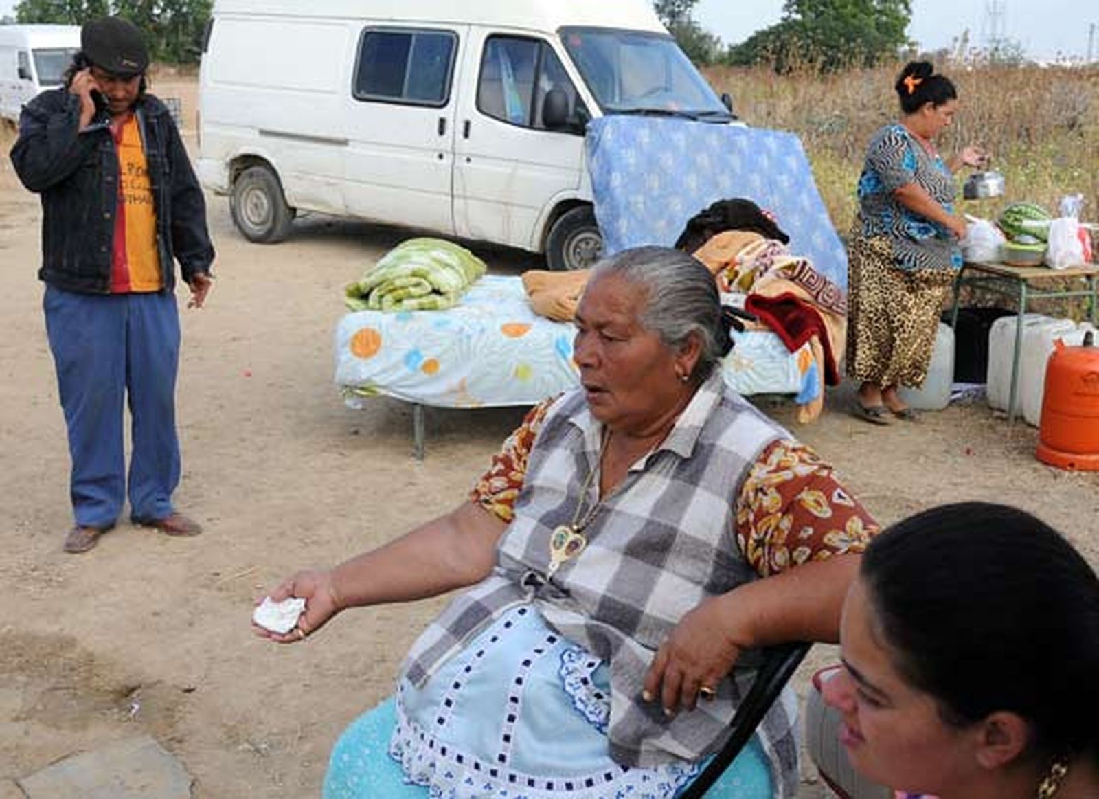 Las familias ya asentadas en El Copero.  Foto: Juan Carlos  Vázquez/Juan Carlos Muñoz