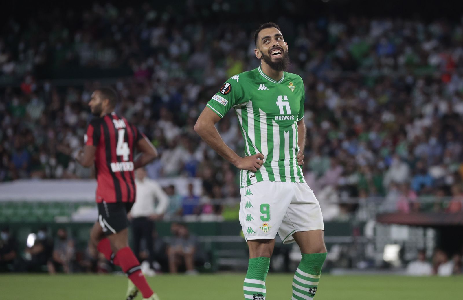 Las imágenes del Betis contra el Bayern Leverkusen