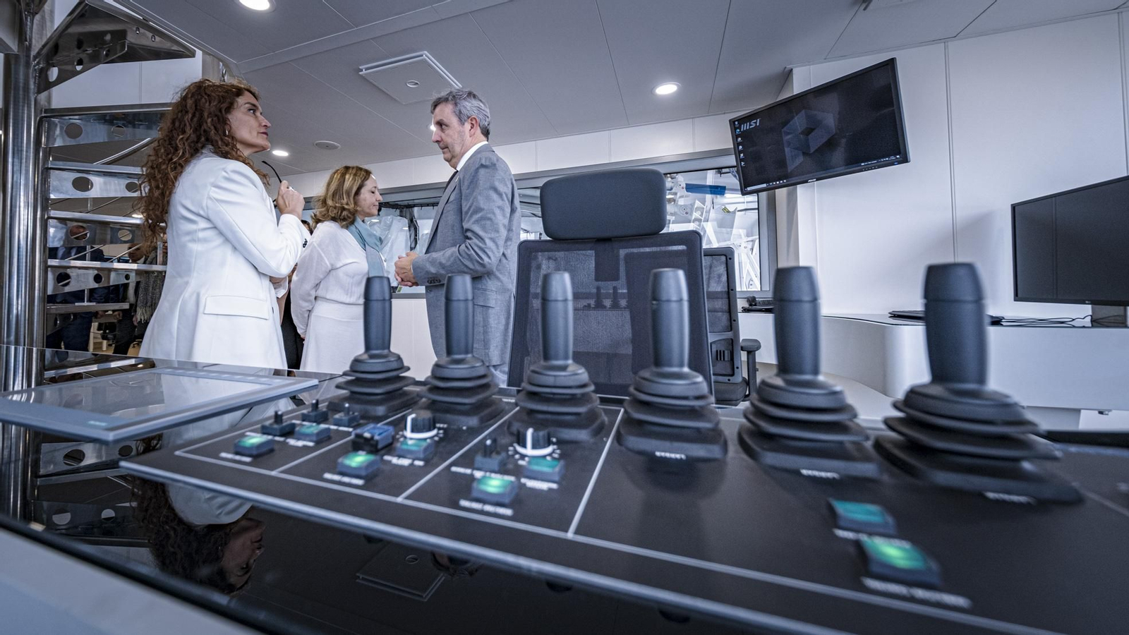 Las imágenes de la visita al buque oceanográfico del CSIC, 'Odon de Bien', amarrado en Cádiz