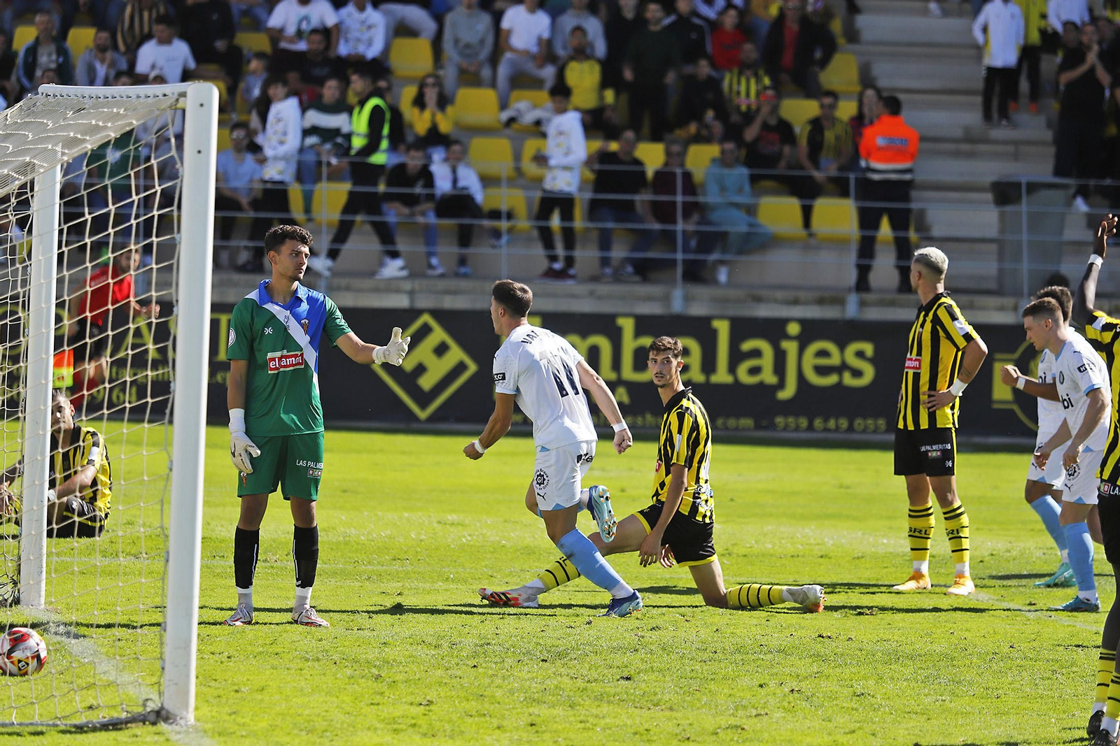 Imágenes del encuentro de Copa del Rey entre el San Roque de Lepe y el Girona