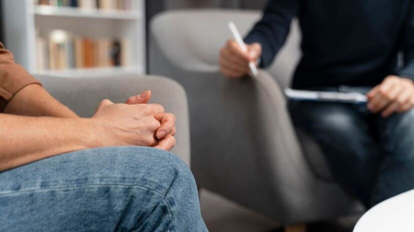 Hernández Psicólogos: Líder en Psicología ahora en toda Andalucía