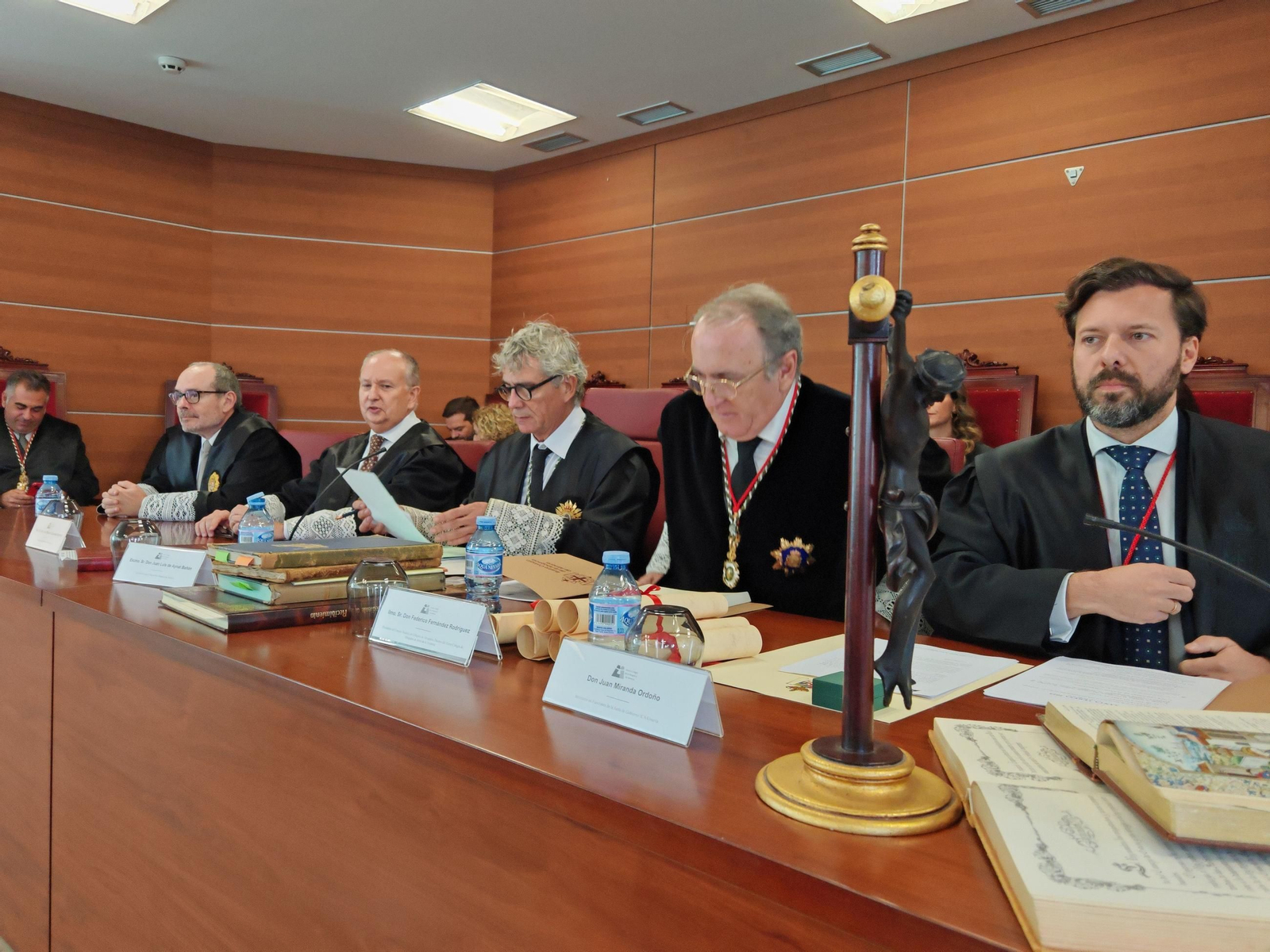 Actos del Colegio de Abogados por Santa Teresa.