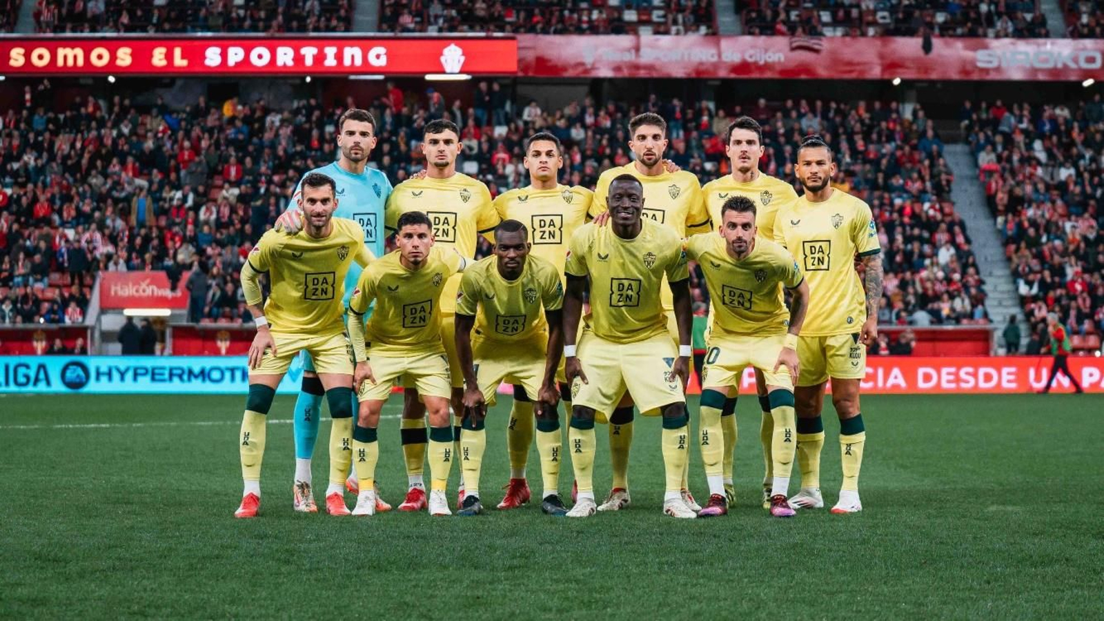 Once inicial de los rojiblancos en el duelo ante el Real Sporting.