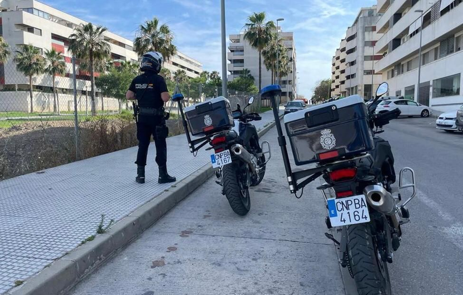 La Policía Nacional, en la zona residencial de Jardín de Cano.