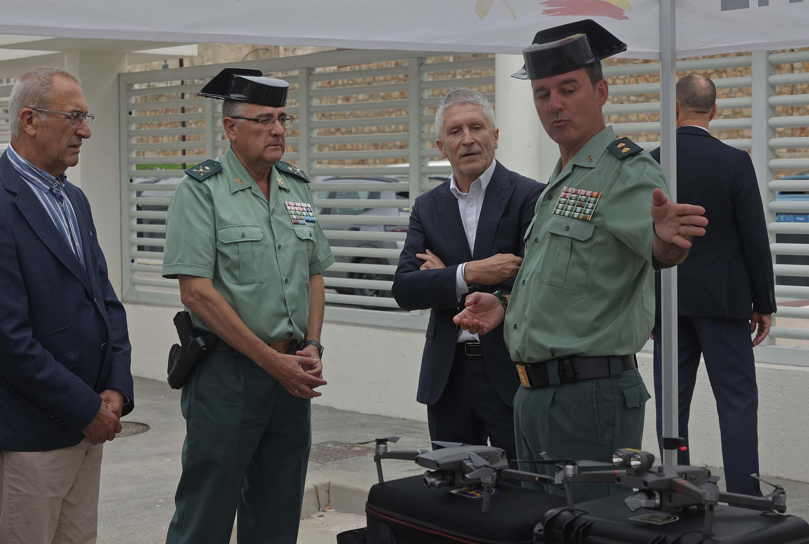 Fotos de la visita de Grande - Marlaska al dispositivo de la OPE en el Puerto de Tarifa