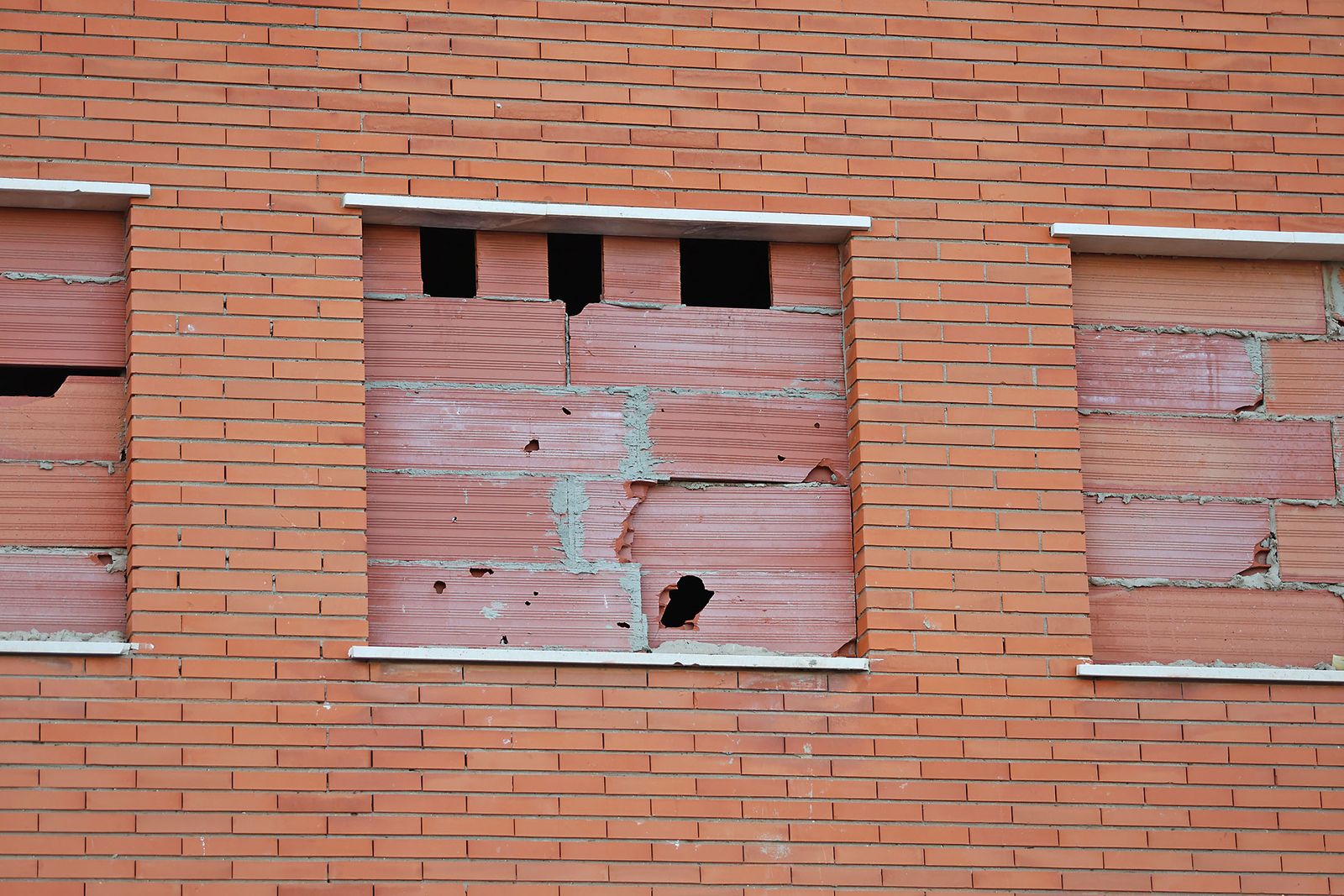 Imágenes del estado actual del edificio del antiguo IES Doñana