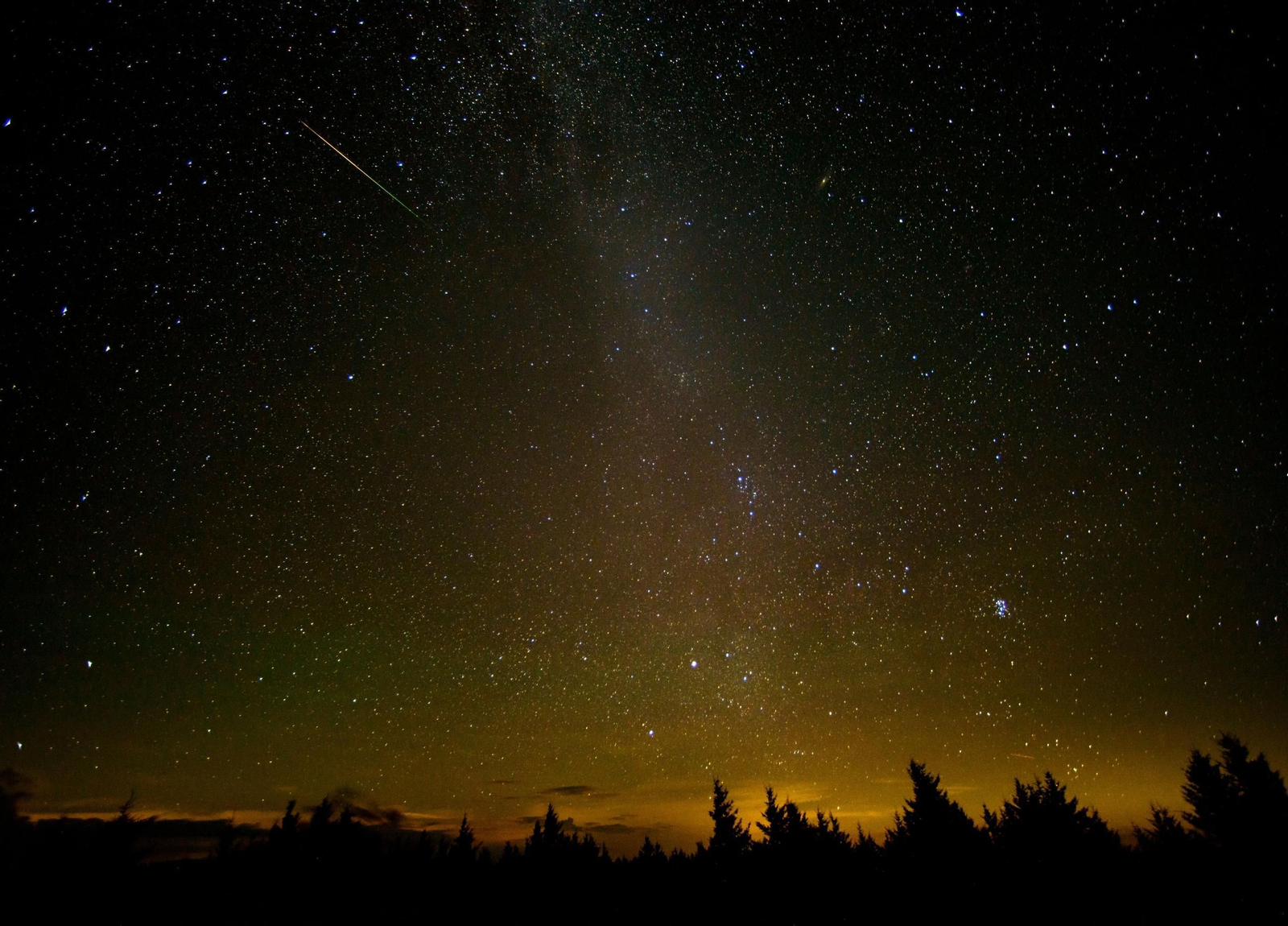 La lluvia de meteoritos de perseidas tiene lugar esta noche.