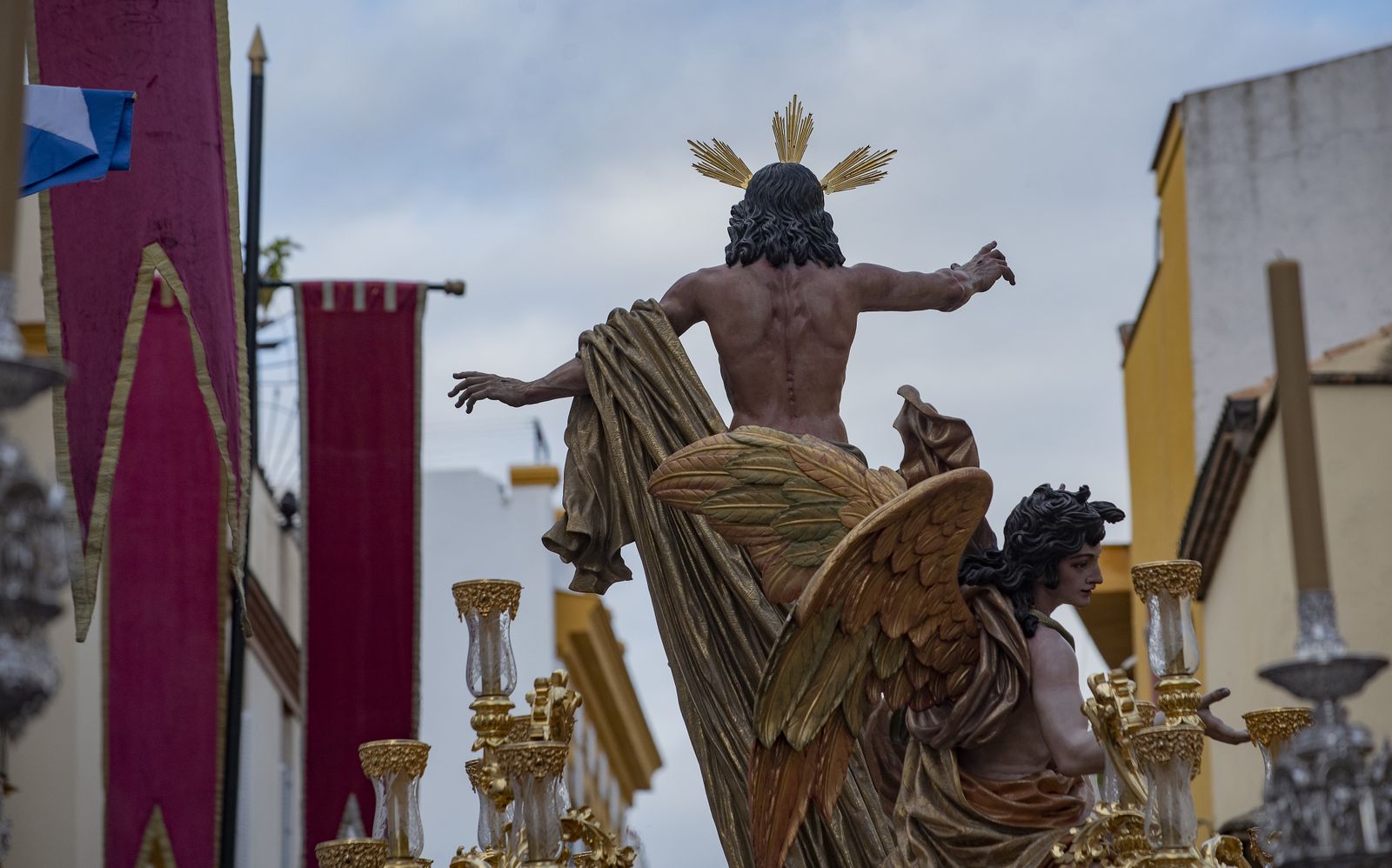 Las imágenes de la salida extraordinaria del Señor de la Resurrección