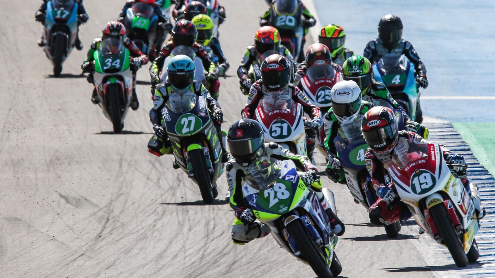 Salida de la carrera de Moto4.