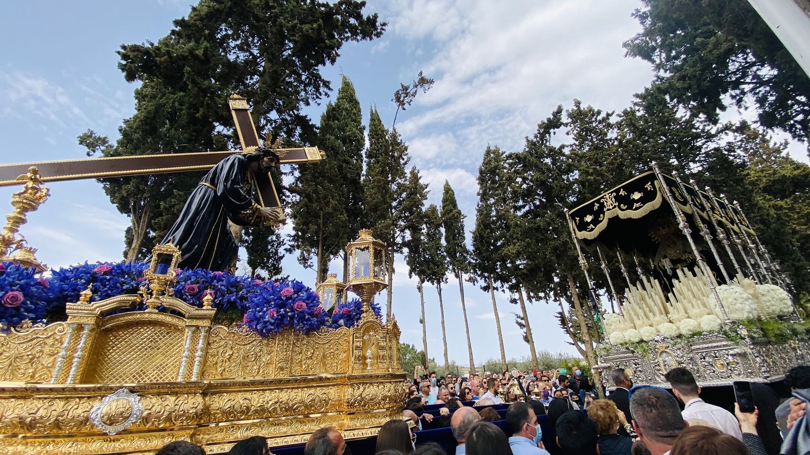 Encuentro entre el Cristo y la Virgen de los Dolores.