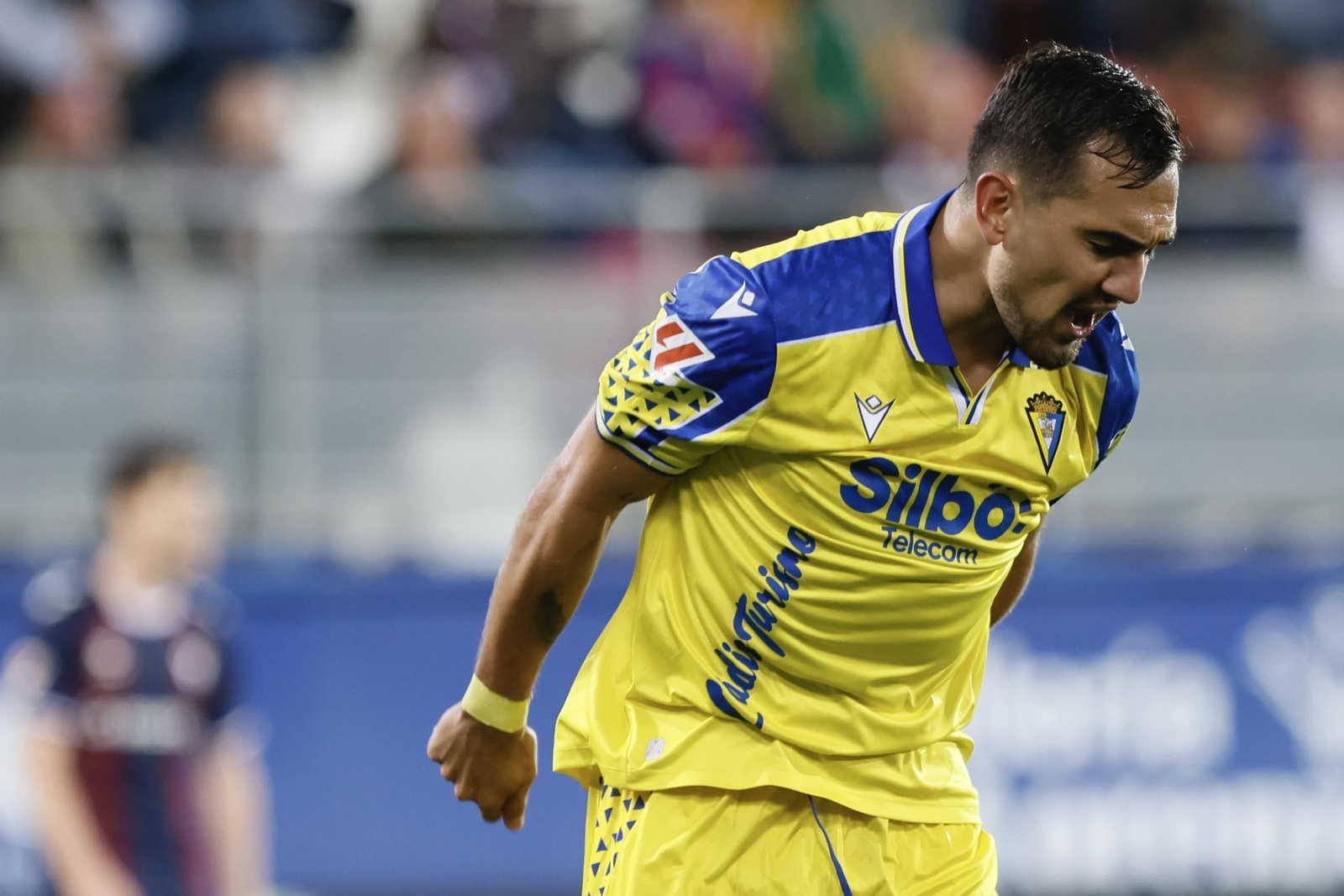 Las imágenes del partido de fútbol Éibar - Cádiz