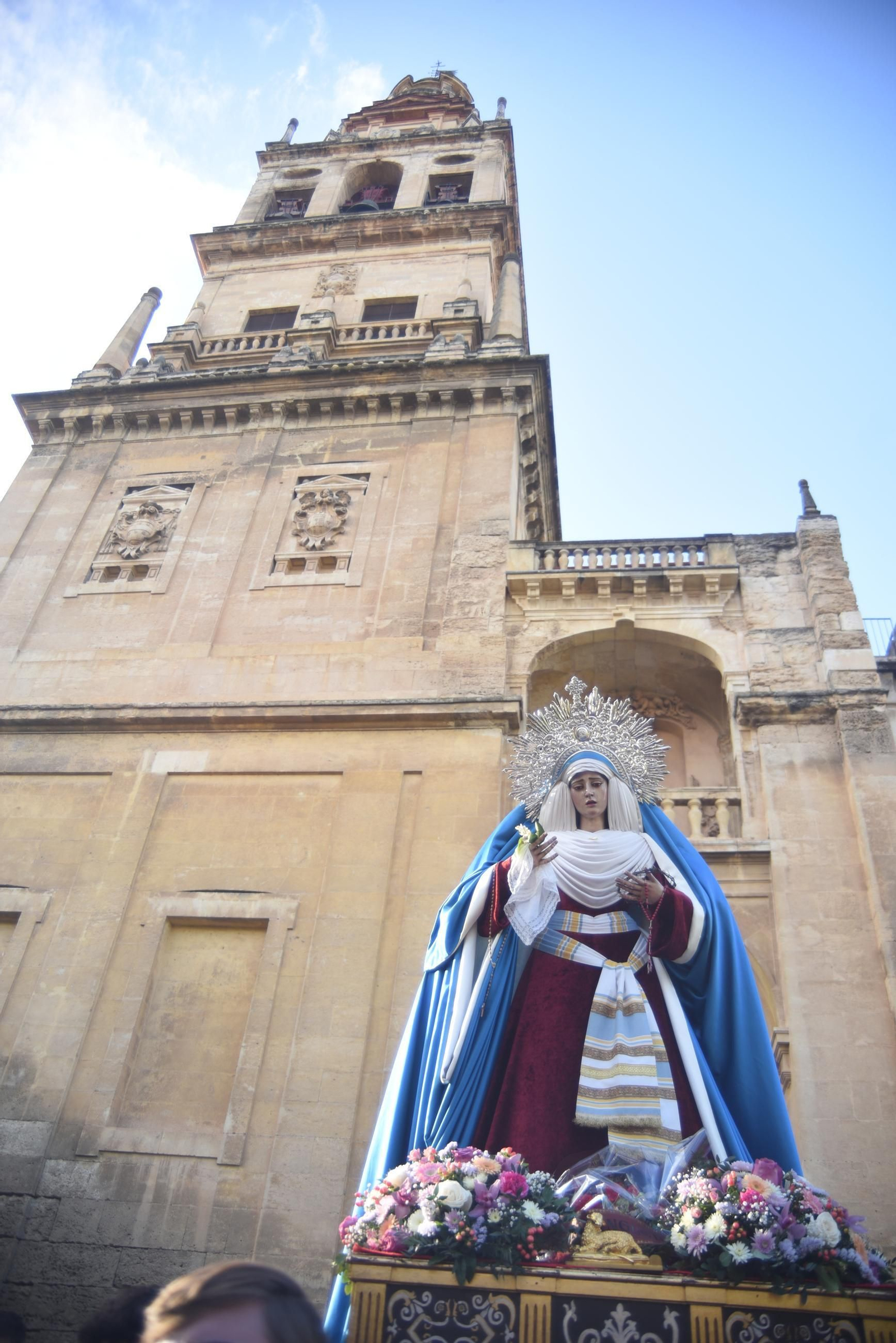 Las mejores fotos del traslado de la hermandad de la Agonía de Córdoba