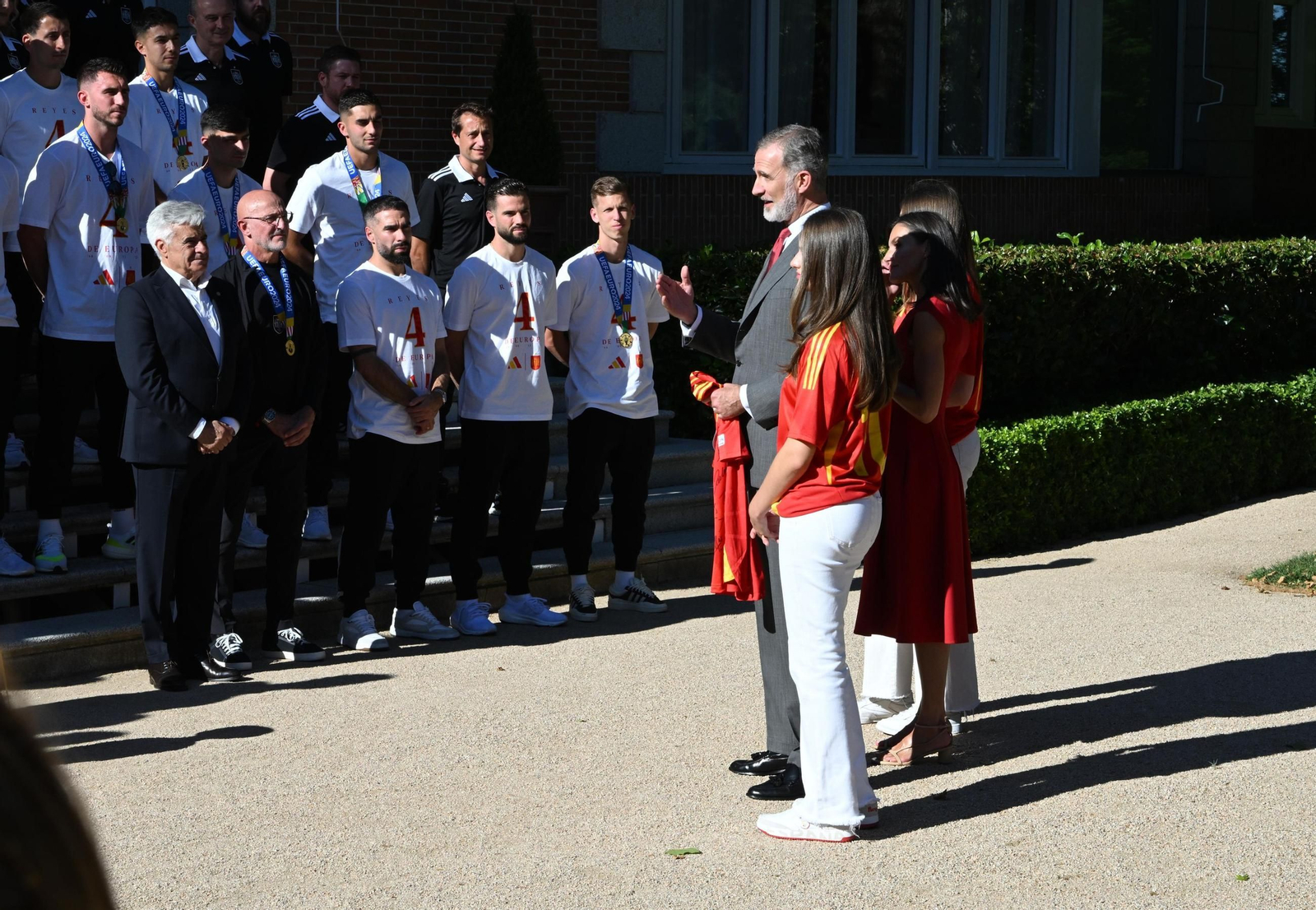 Las fotos de la llegada de los campeones a España
