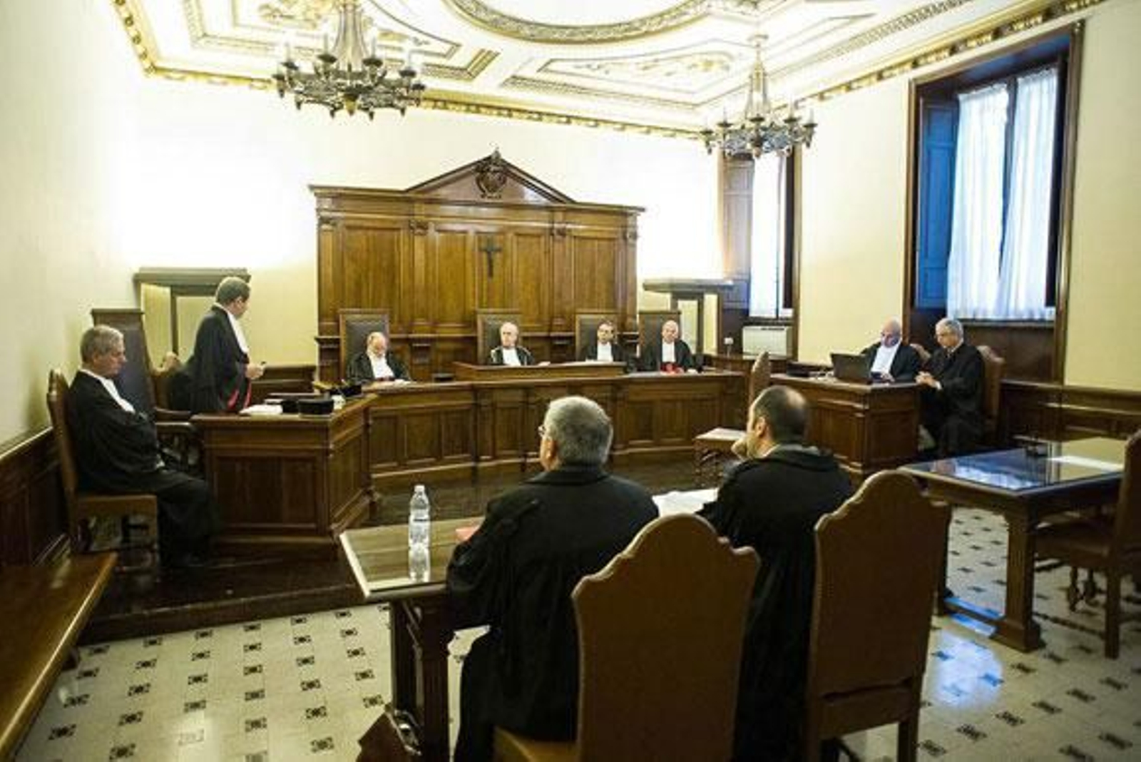 La justicia vaticana imputa cinco delitos al exnuncio Jozef Wesolowski