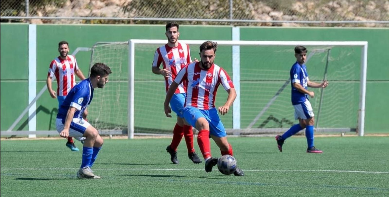 Imagen del partido del domingo en la Ciudad Deportiva de Los Ángeles.