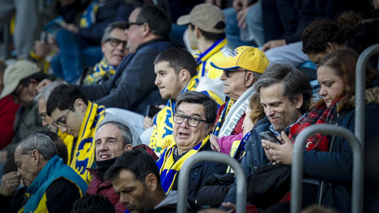 Búscate entre las fotos del partido de fútbol Cádiz CF - Albacete Balompié