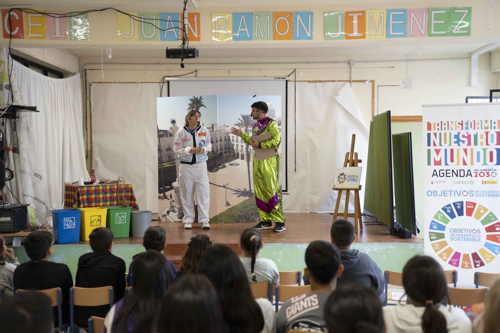 Uno de los talleres celebrados en el CEIP Juan Ramón Jiménez